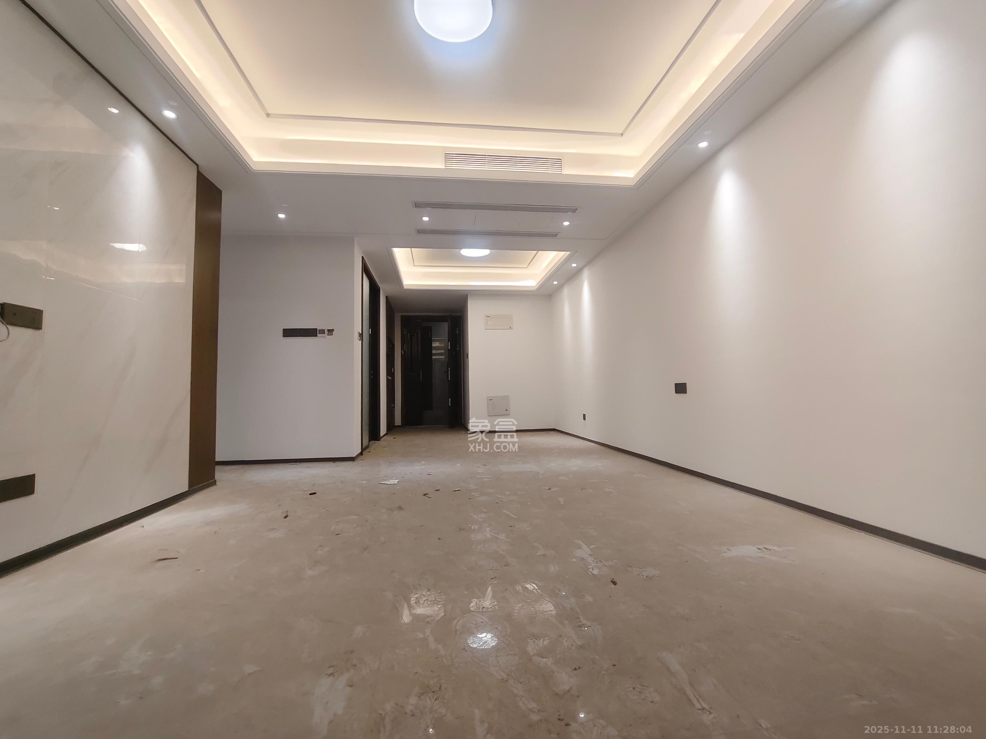 荣盛锦绣学府 3室2厅2卫 2500.0元/月 荣盛锦绣学府 3室2厅2卫 2500.0元/月室内图