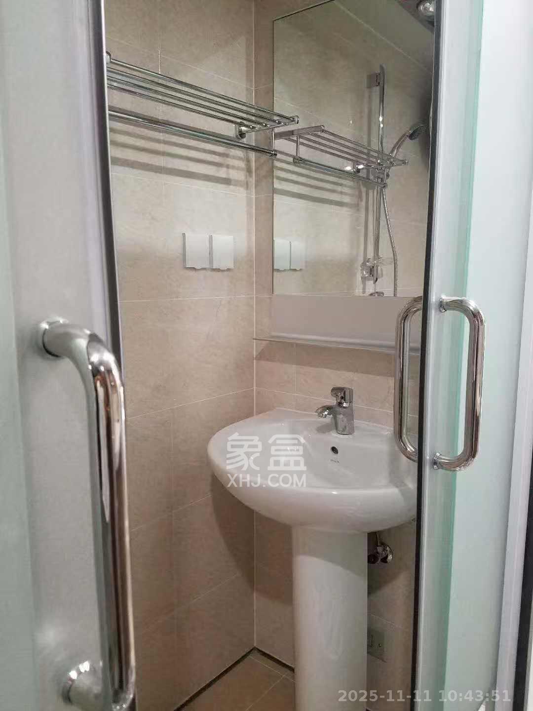 万科金域缇香 1室1厅1卫 1380.0元/月 万科金域缇香 1室1厅1卫 1380.0元/月室内图