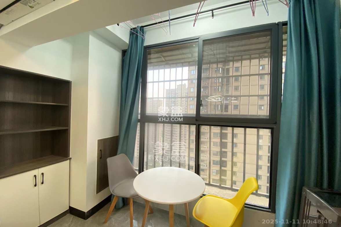 嘉雨兴园 1室1厅1卫 1700.0元/月 嘉雨兴园 1室1厅1卫 1700.0元/月室内图