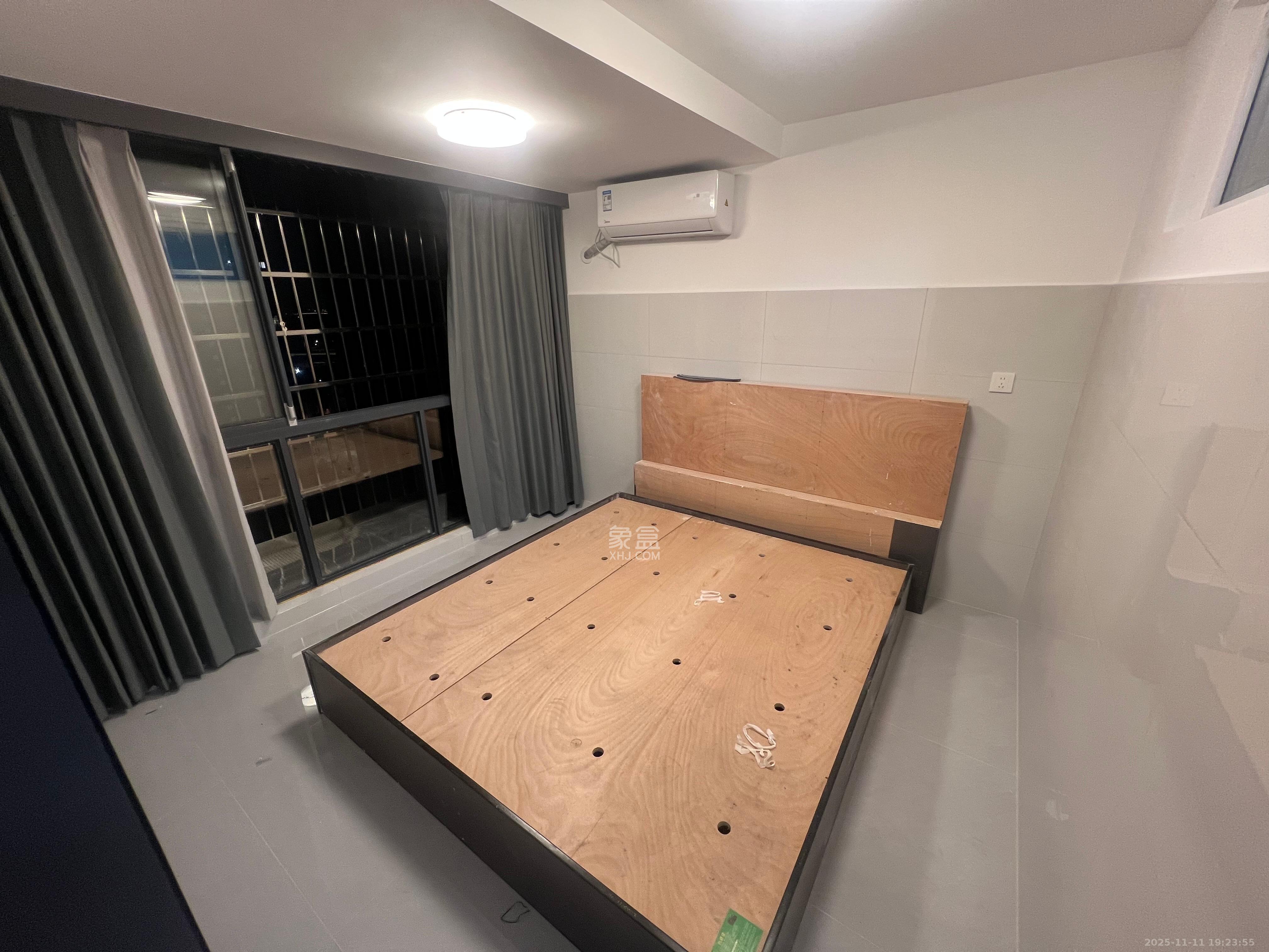 和景家园二期  2室1厅1卫    1500.0元/月室内图