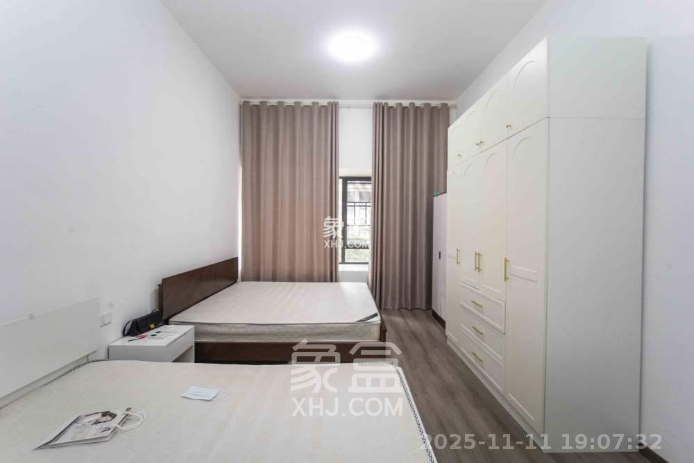 德奥悦东方  4室2厅2卫    4000.0元/月室内图