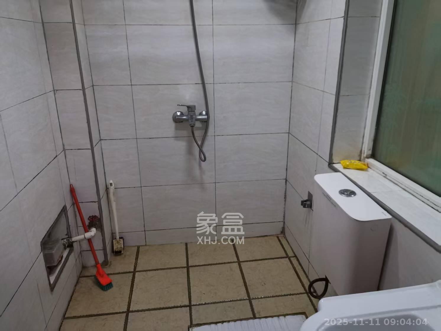 未来城科学家园 1室1厅1卫 1600.0元/月 未来城科学家园 1室1厅1卫 1600.0元/月室内图