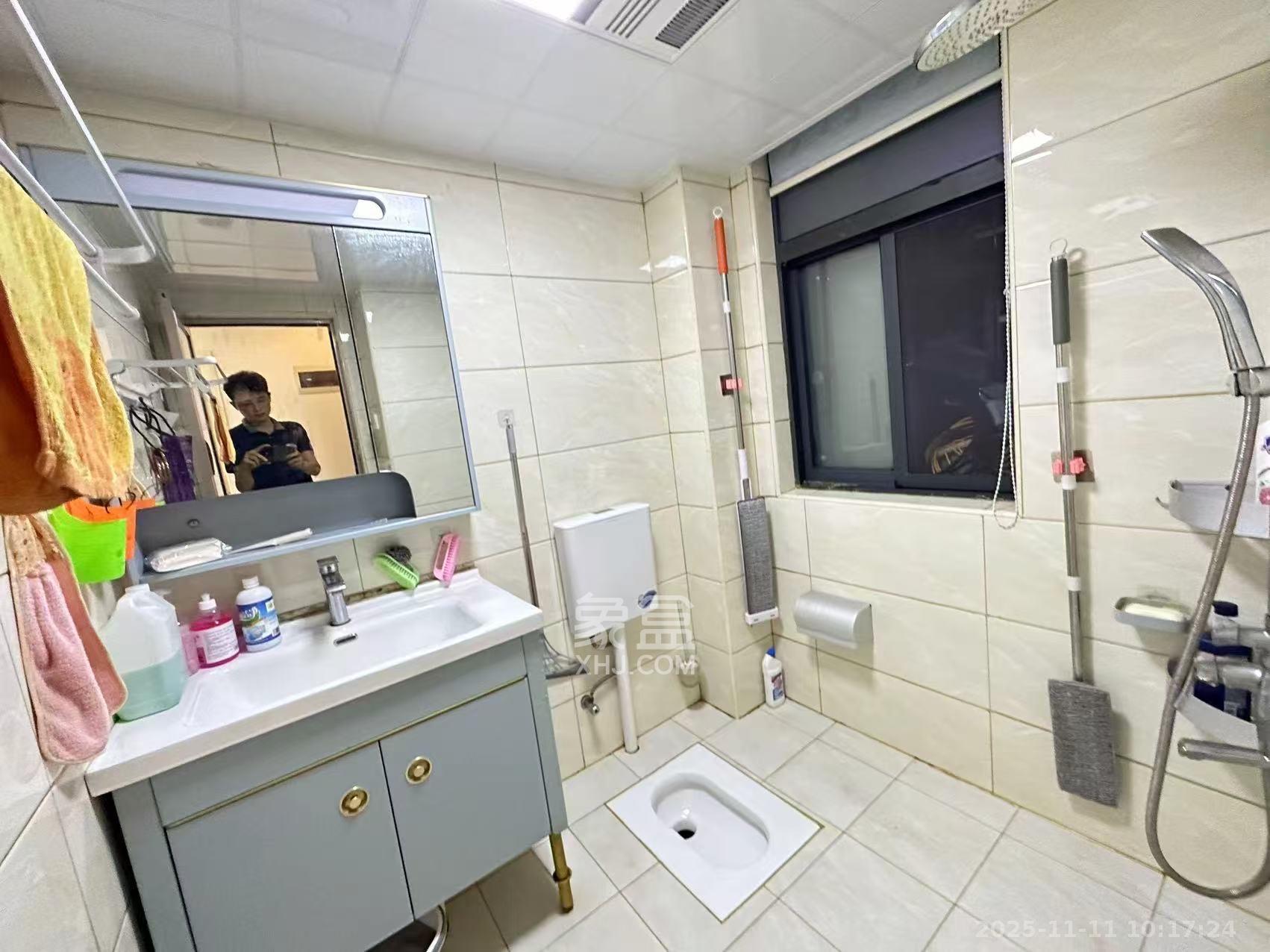 嘉雨兴园  3室2厅2卫    4000.0元/月室内图