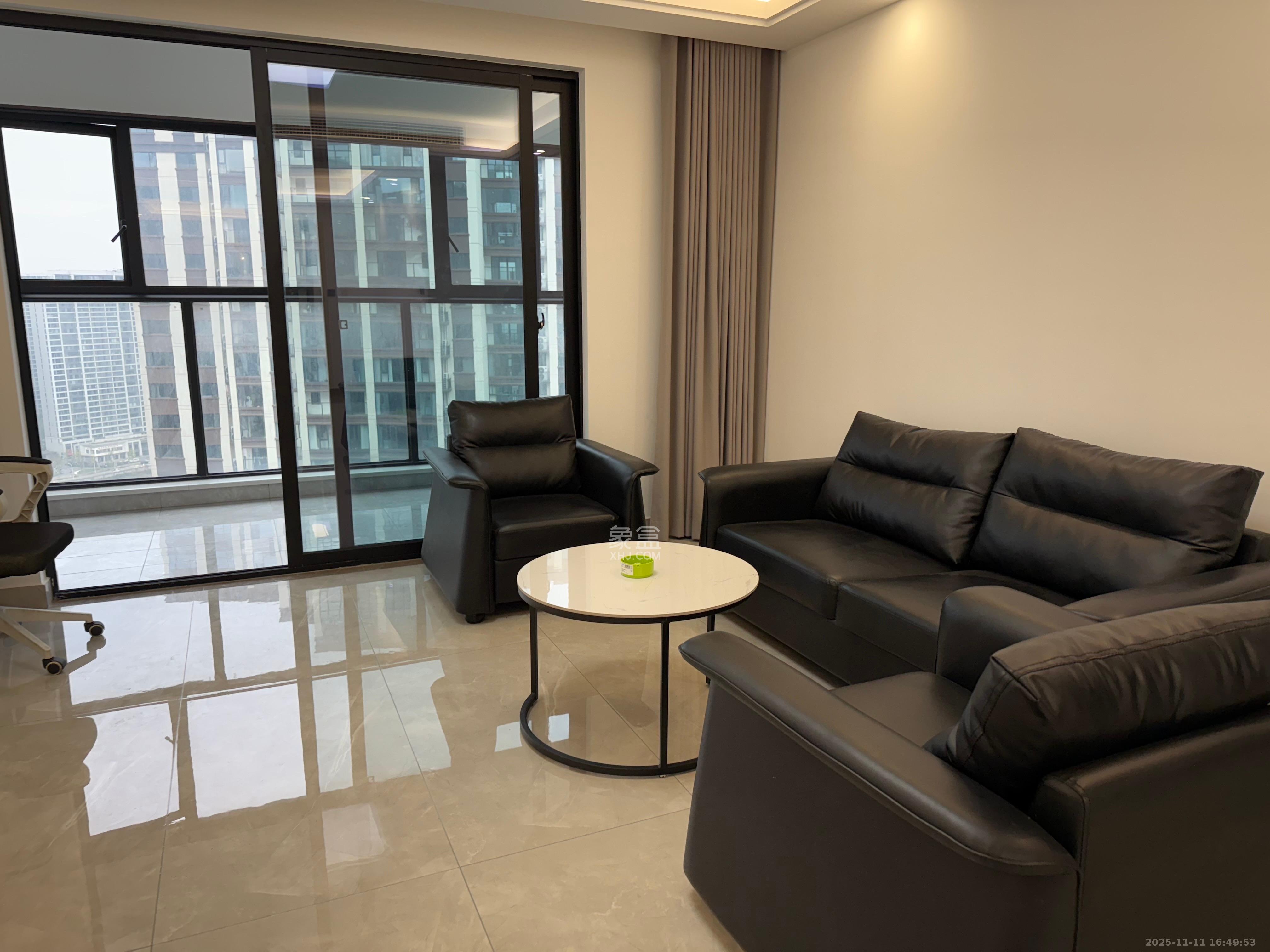 金富湘江悦城  4室2厅2卫    2800.0元/月室内图