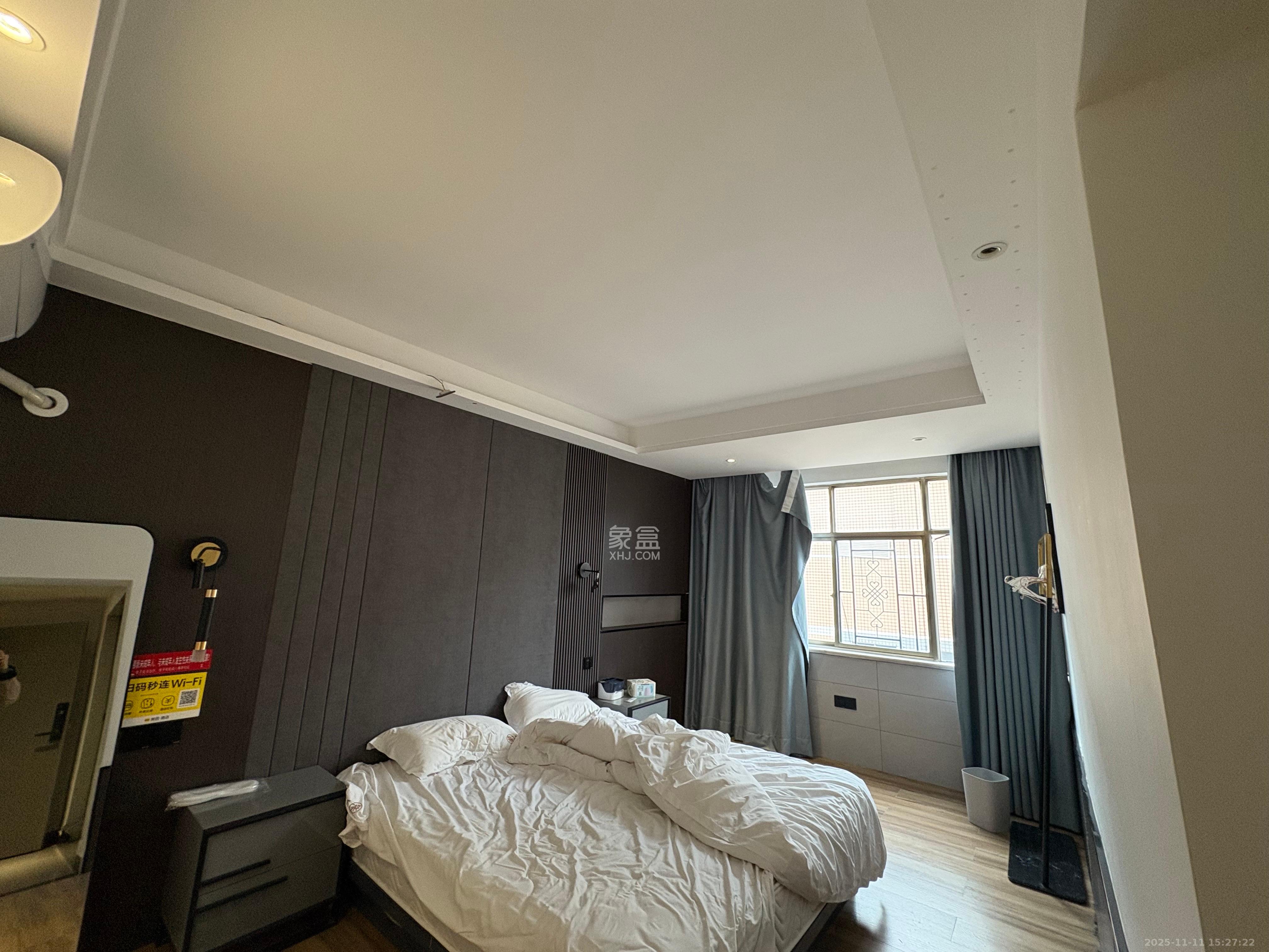 王府井公寓（福源公寓）  4室2厅2卫    5000.0元/月室内图