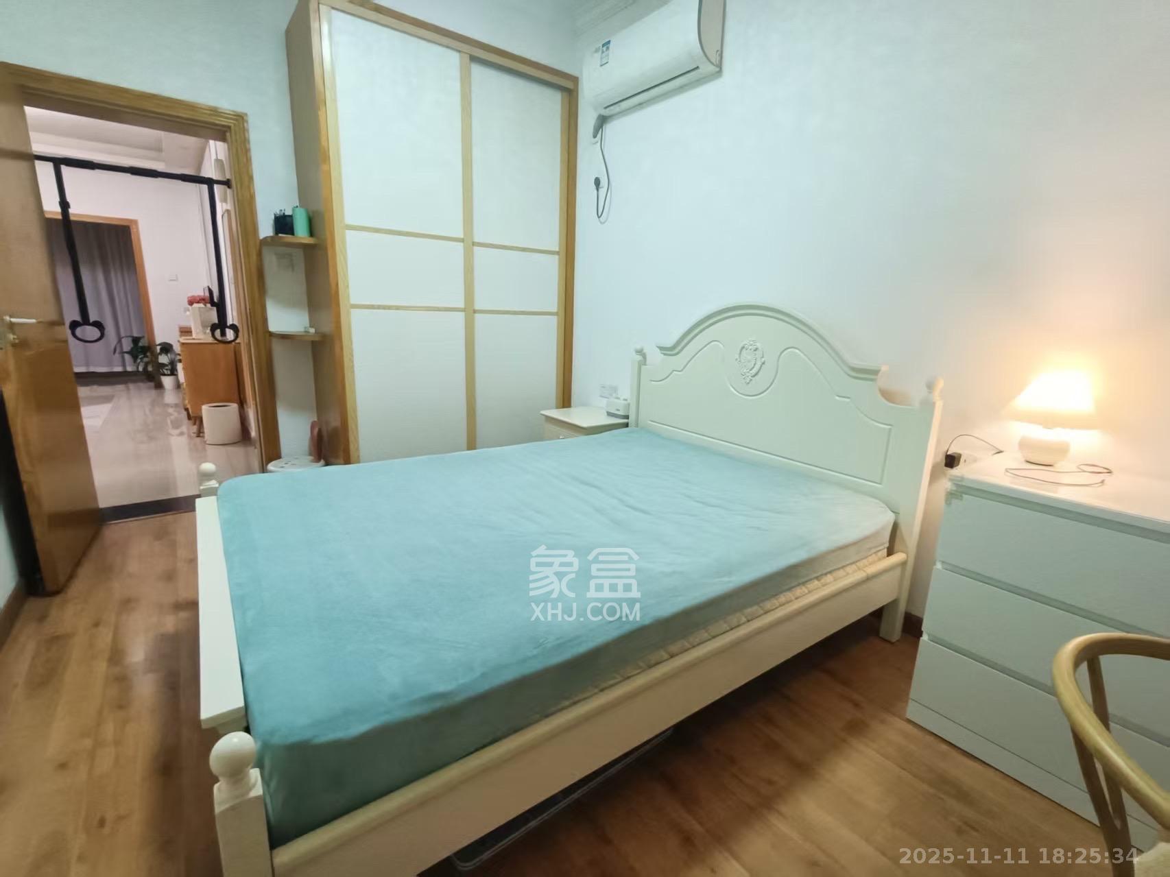 山水湾 2室2厅1卫 2000.0元/月 山水湾 2室2厅1卫 2000.0元/月室内图