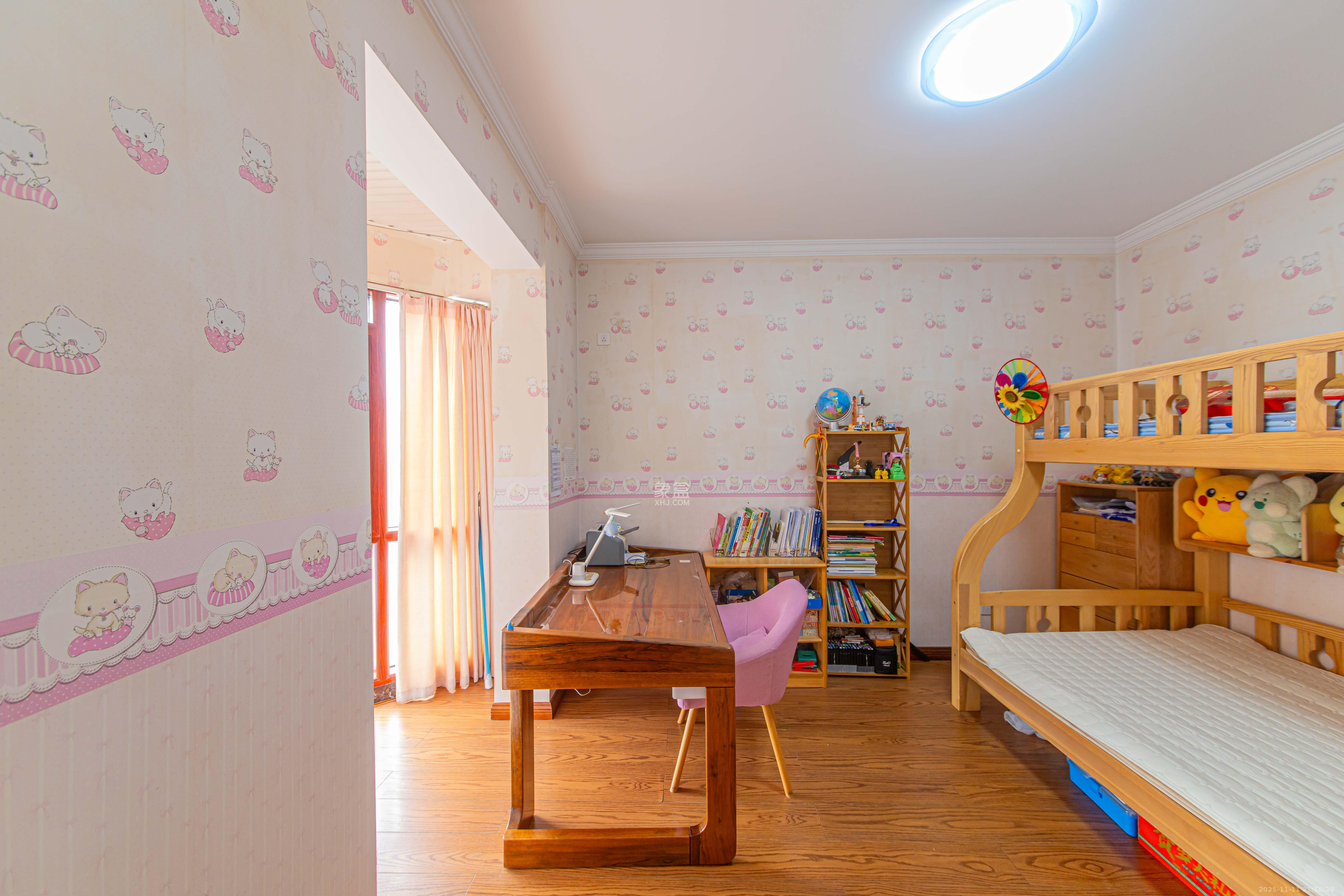 现代雅境园  2室2厅1卫    130.0万卧室