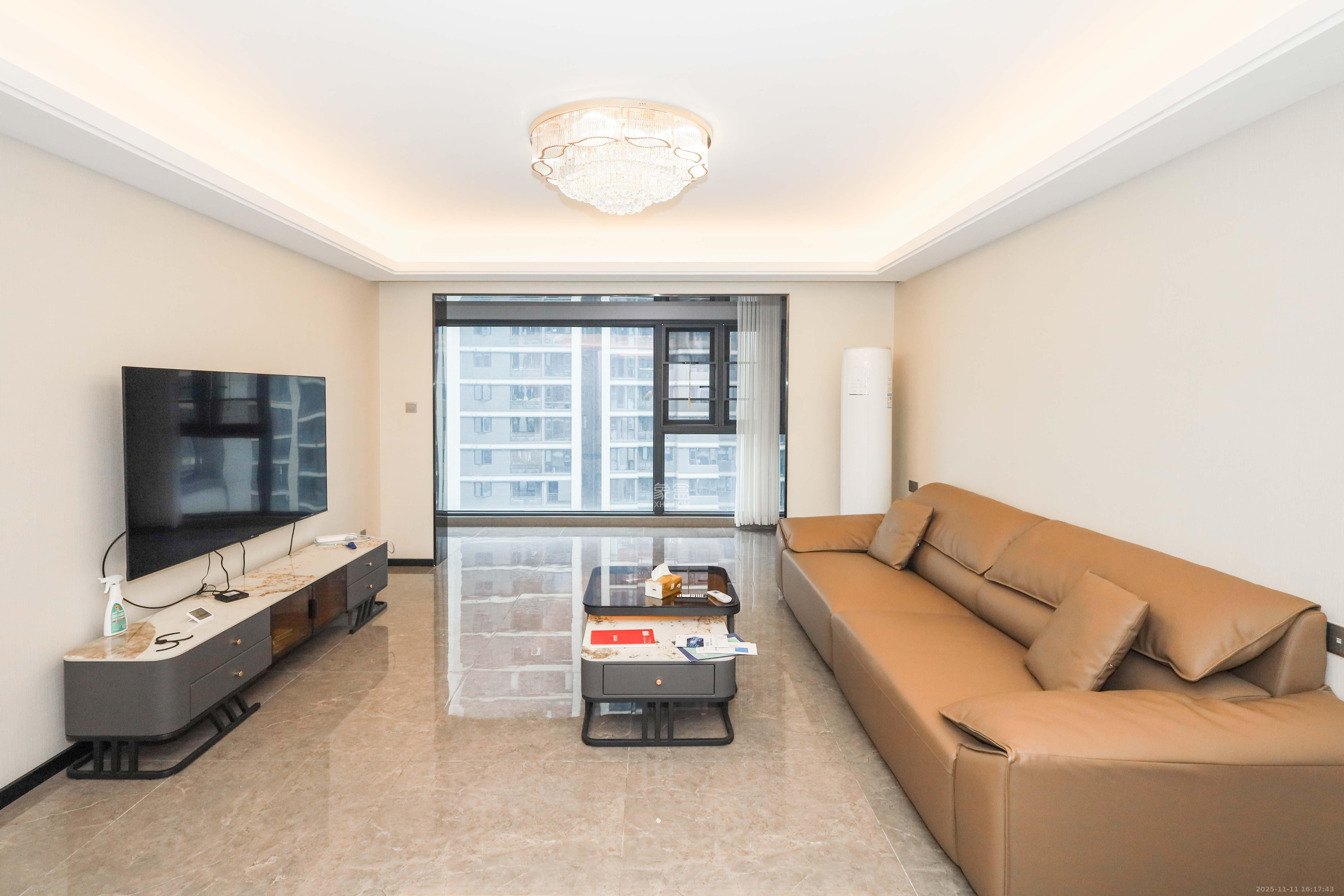 中海阅溪府 4室2厅2卫 192.0万 中海阅溪府 4室2厅2卫 192.0万客厅