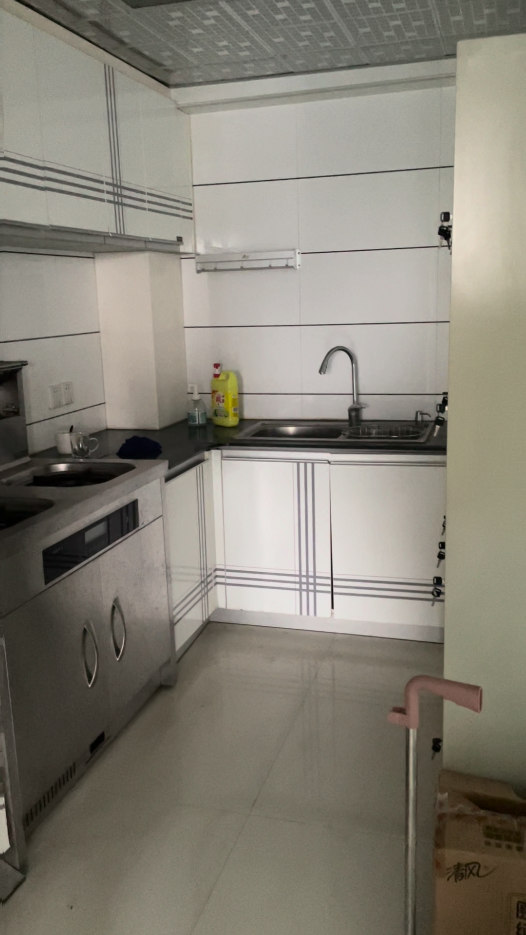 金源大厦  4室2厅1卫    1800.0元/月室内图