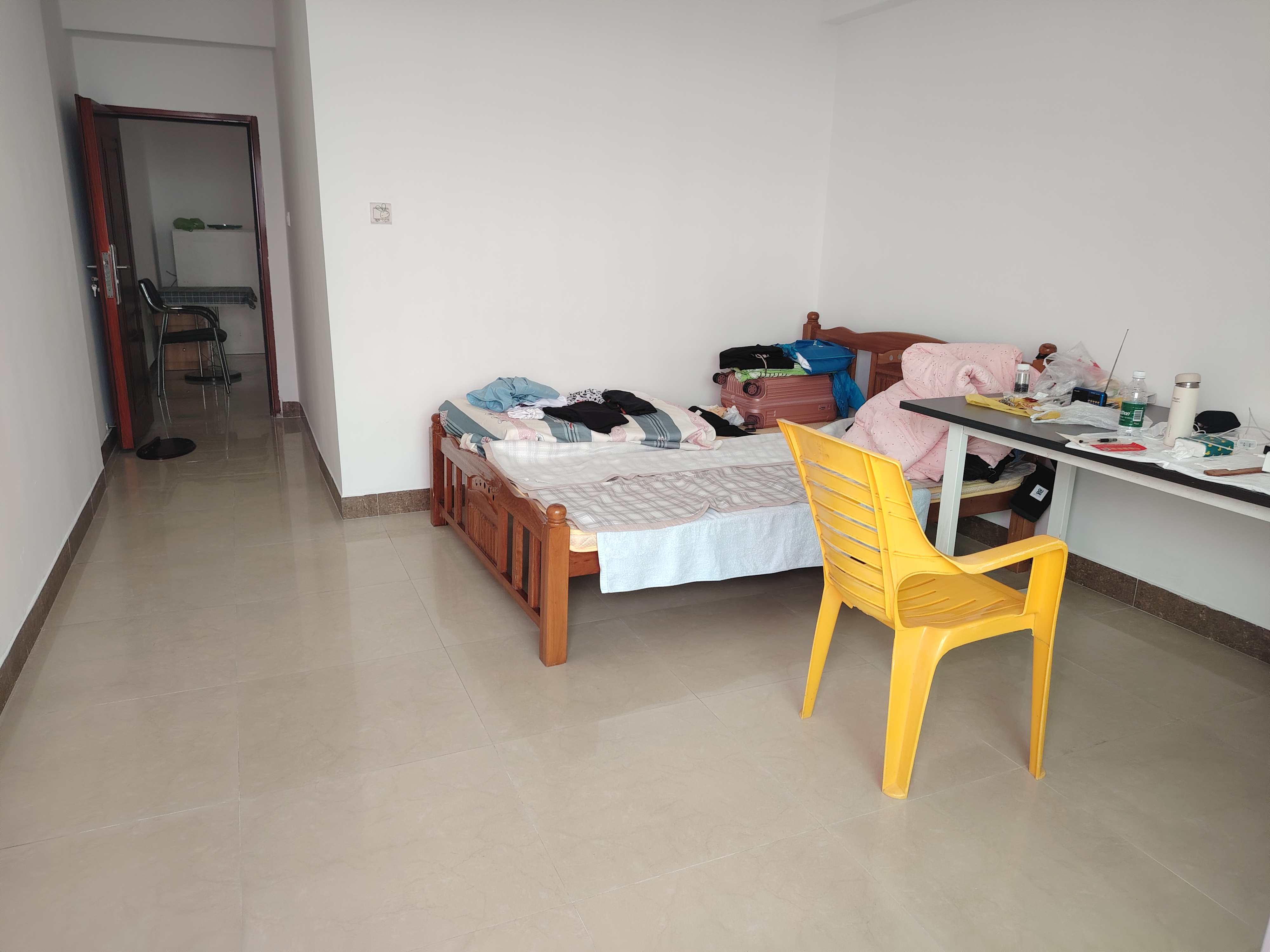 凤翔大厦 2室1厅1卫 1800.0元/月 凤翔大厦 2室1厅1卫 1800.0元/月室内图