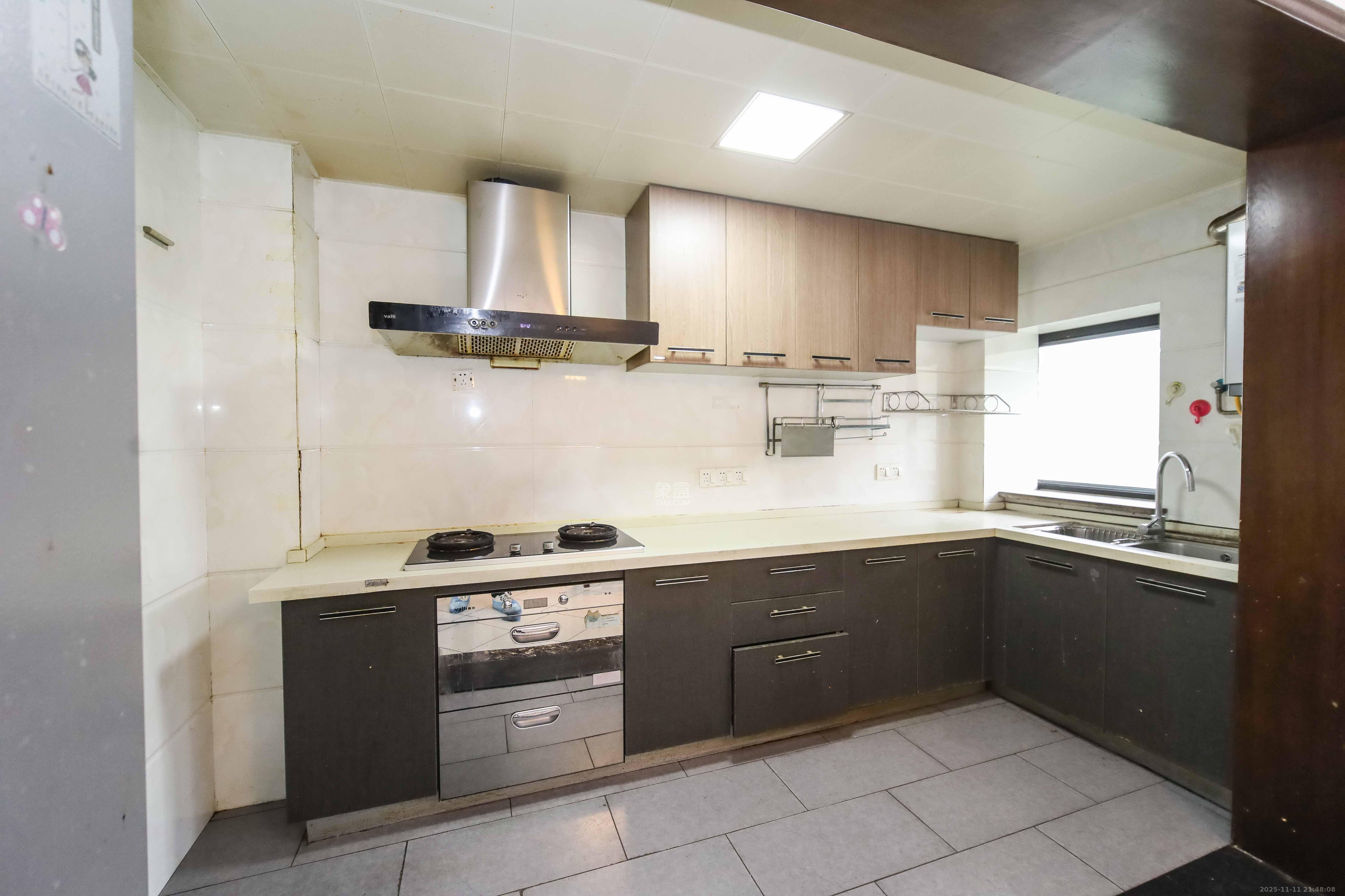 西街花园 2室2厅1卫 97.0万 西街花园 2室2厅1卫 97.0万厨房