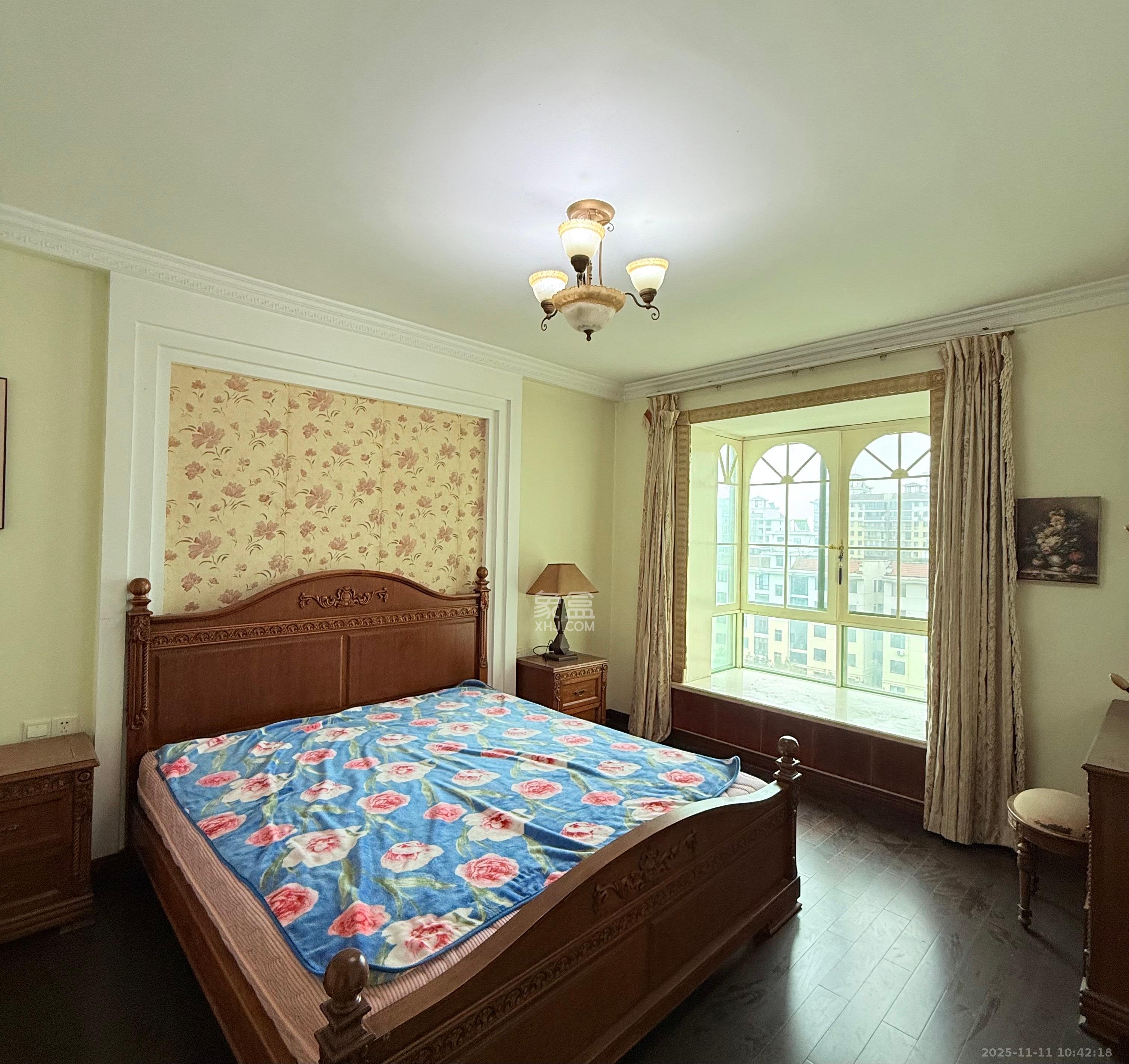 金色比华利  3室2厅2卫    2800.0元/月室内图