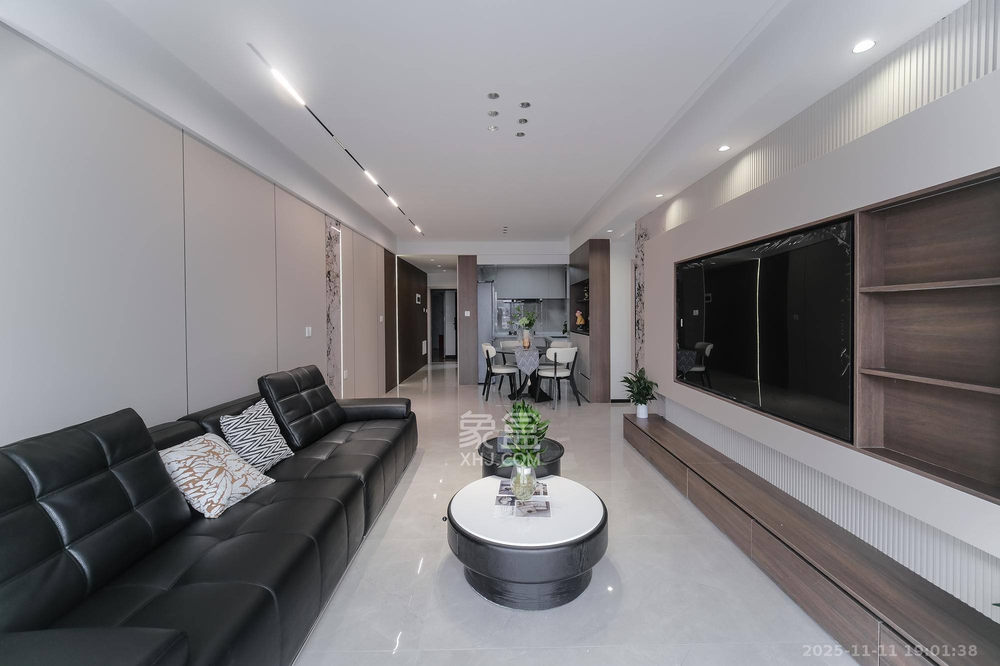 和悦城(蟠龙景苑)  3室2厅2卫    72.8万