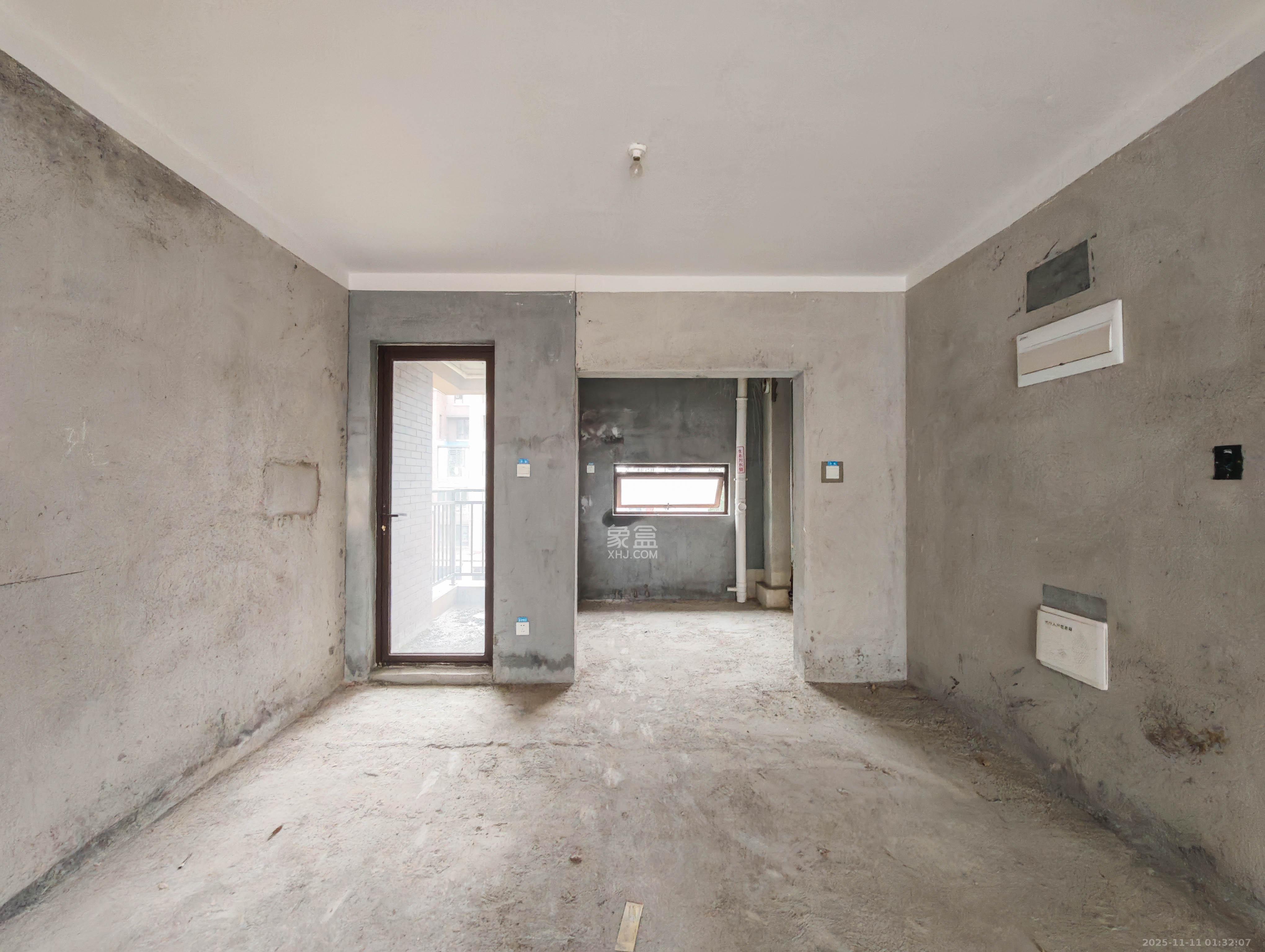 保利城（中航城国际社区、郡原美村）  4室2厅2卫    126.8万其他