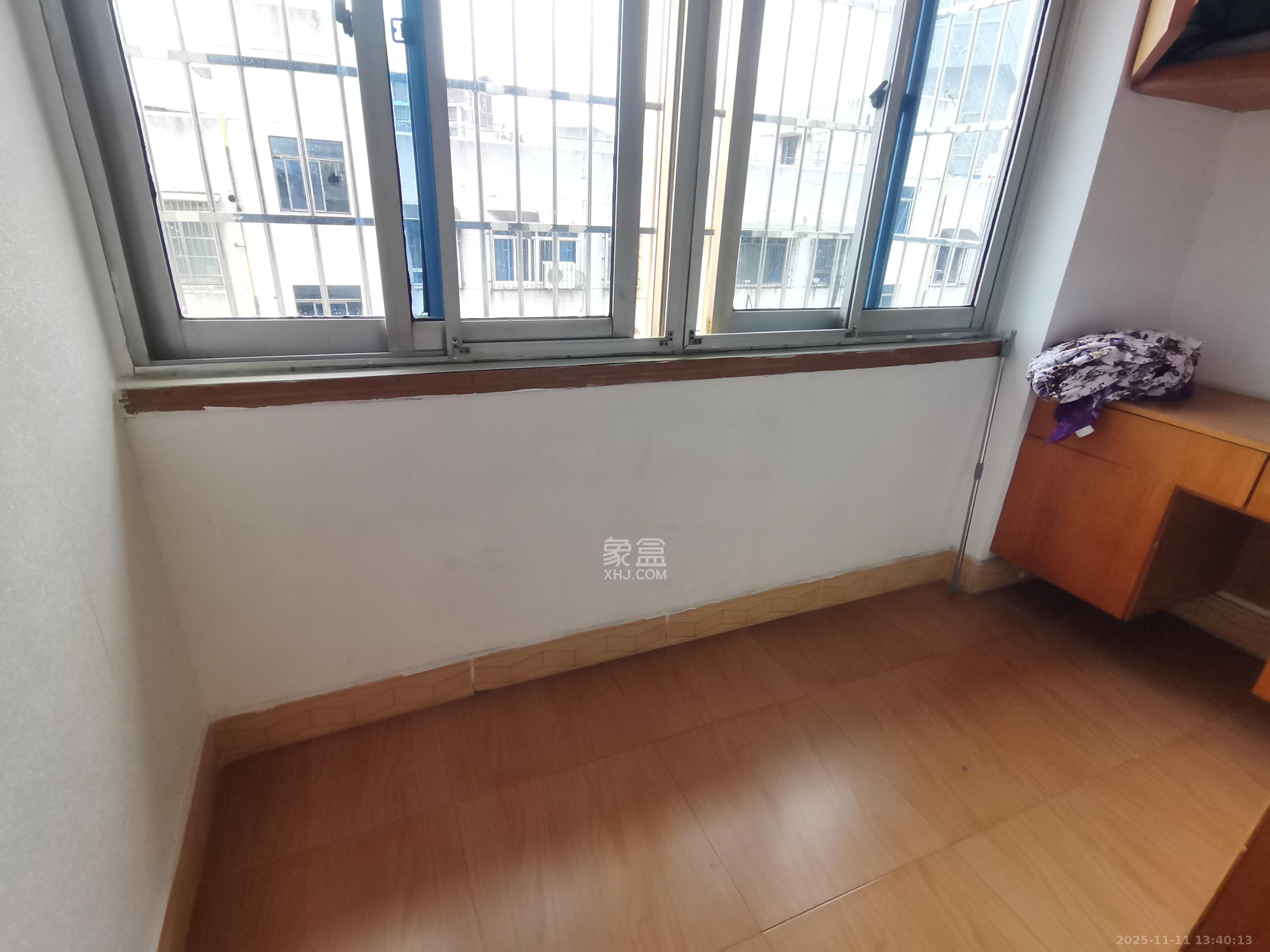 长鑫美树园 2室1厅1卫 1400.0元/月 长鑫美树园 2室1厅1卫 1400.0元/月室内图