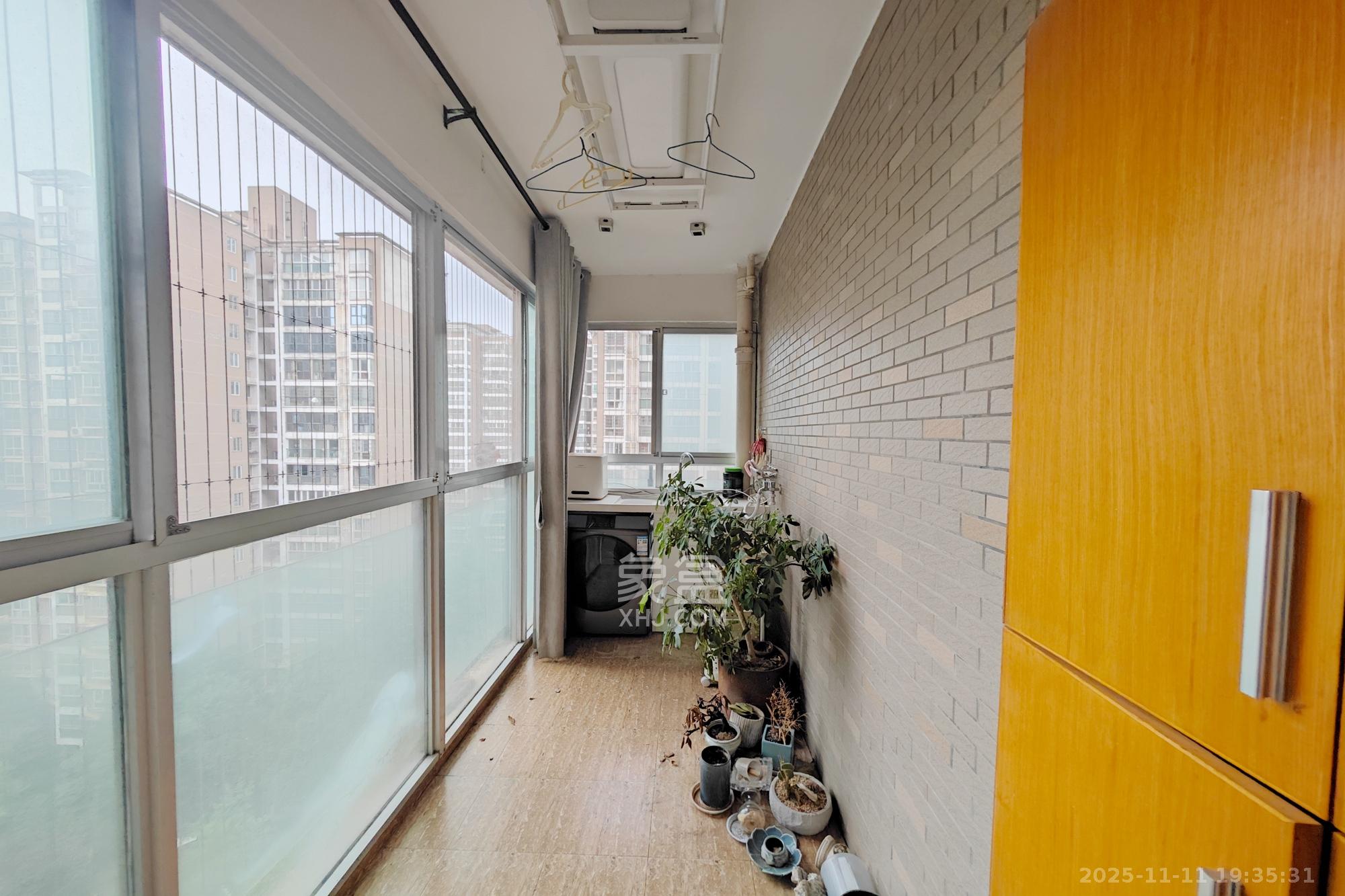 丽星景园 3室2厅2卫 110.0万 丽星景园 3室2厅2卫 110.0万阳台