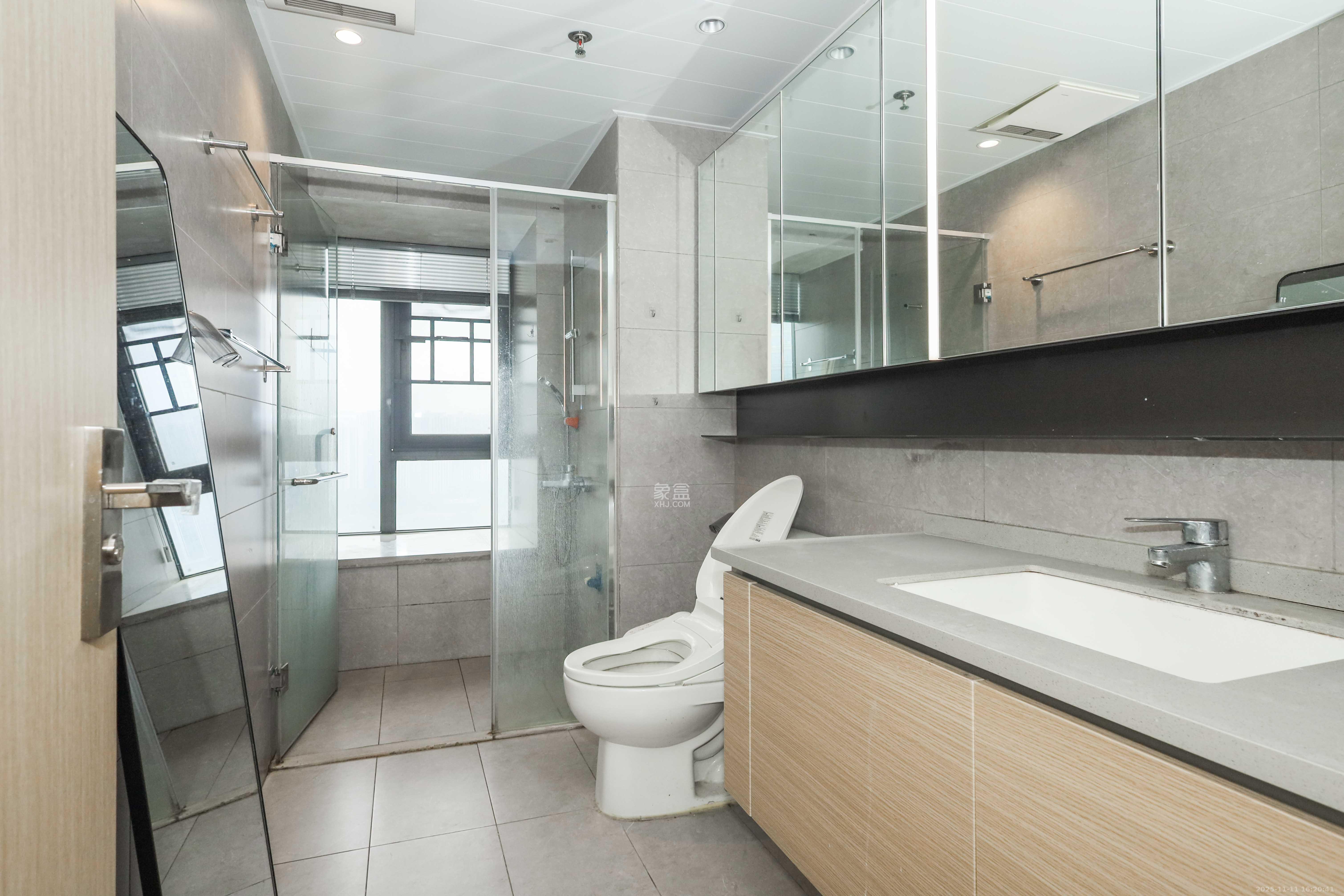 时代梅溪领峰 4室2厅2卫 168.0万 时代梅溪领峰 4室2厅2卫 168.0万卫生间