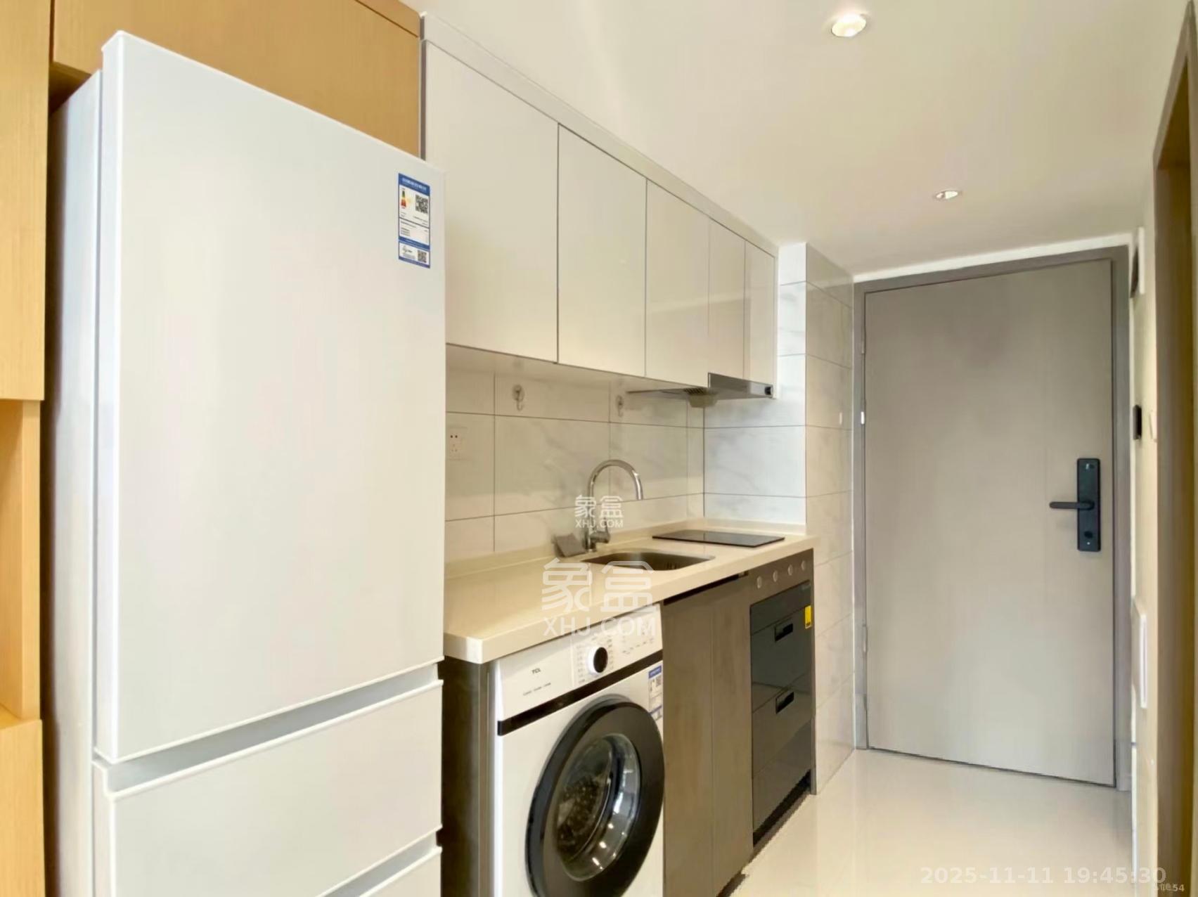 藏珑湖上公馆 1室1厅1卫 2400.0元/月 藏珑湖上公馆 1室1厅1卫 2400.0元/月室内图