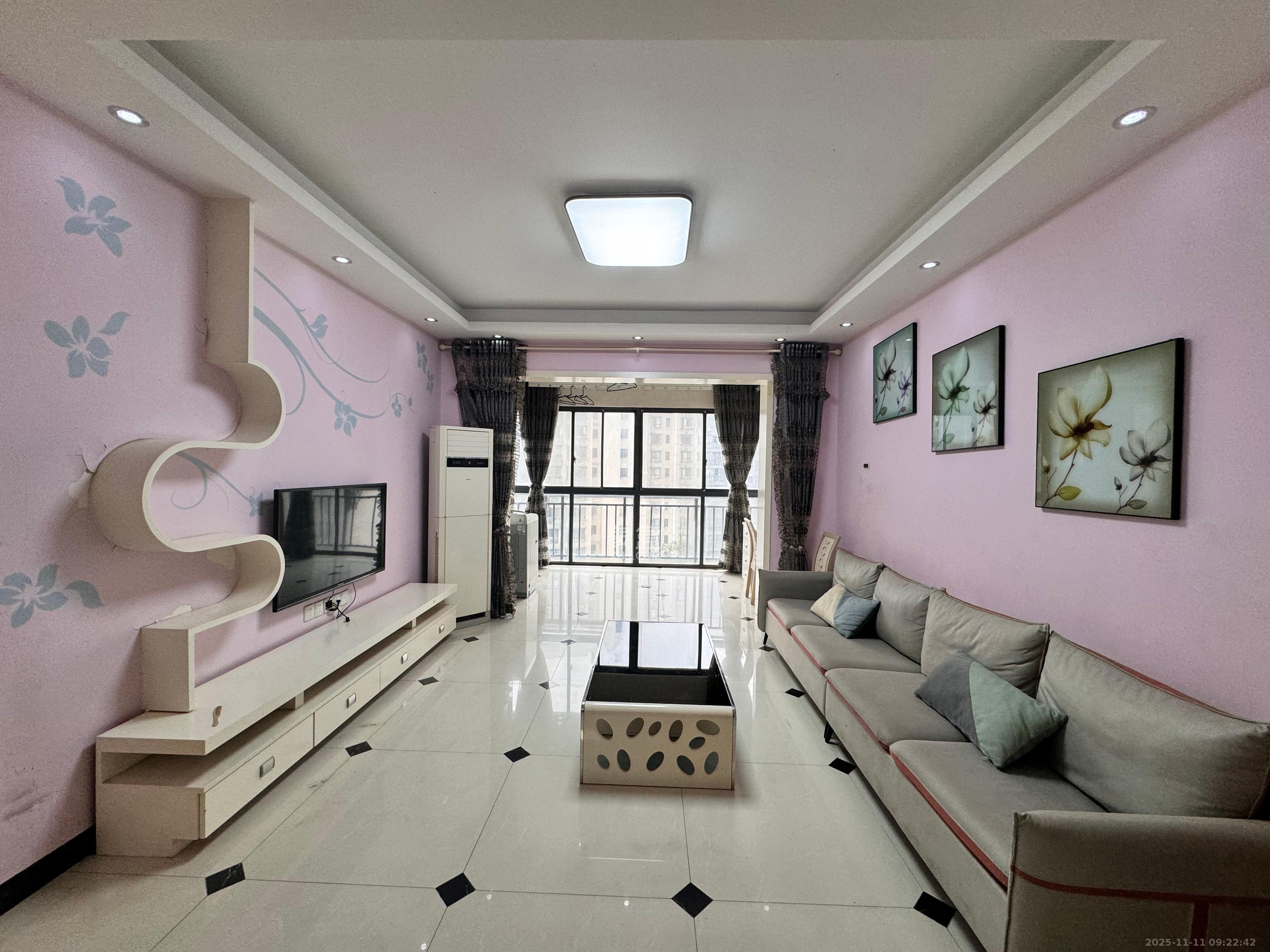 莱茵城  2室2厅1卫    2000.0元/月室内图