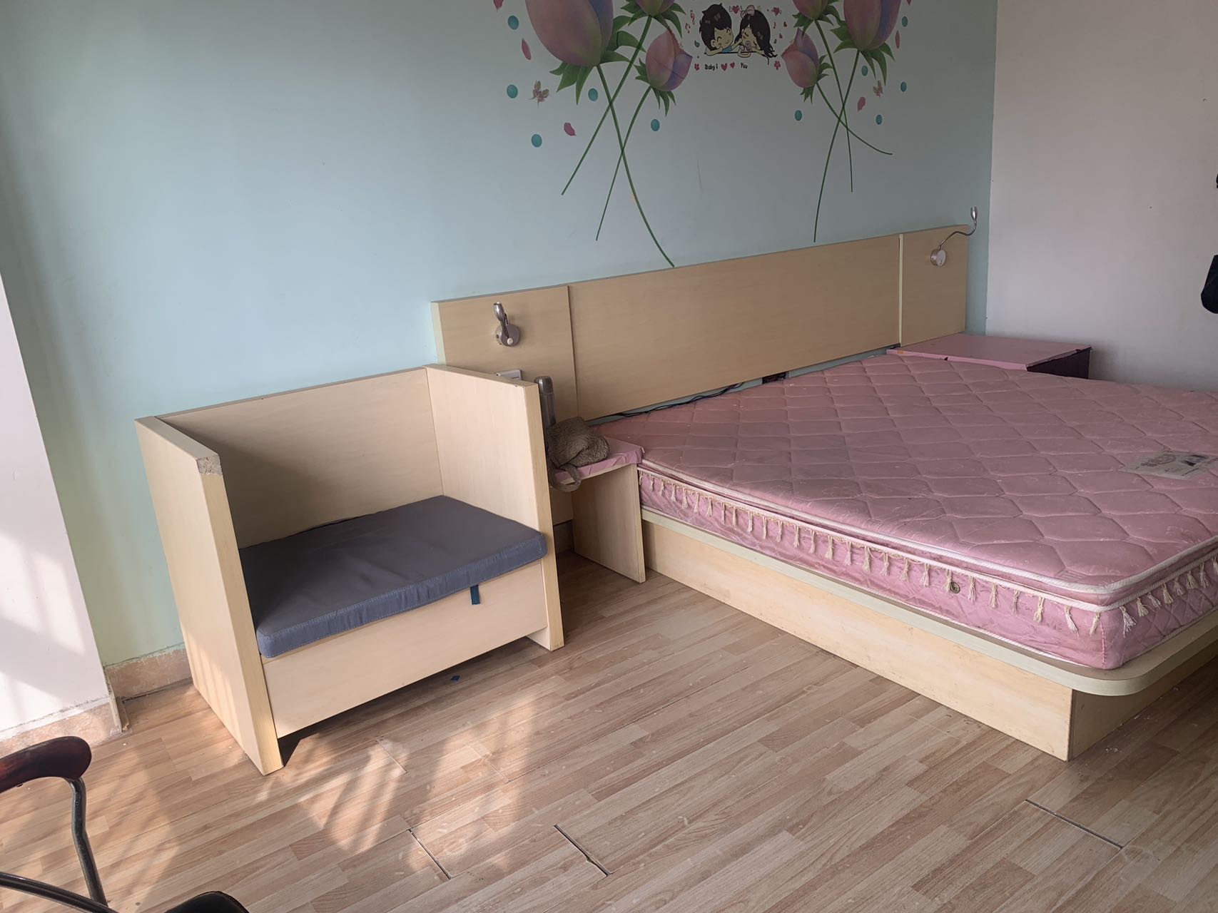 香港城  1室1厅1卫    35.0万客厅