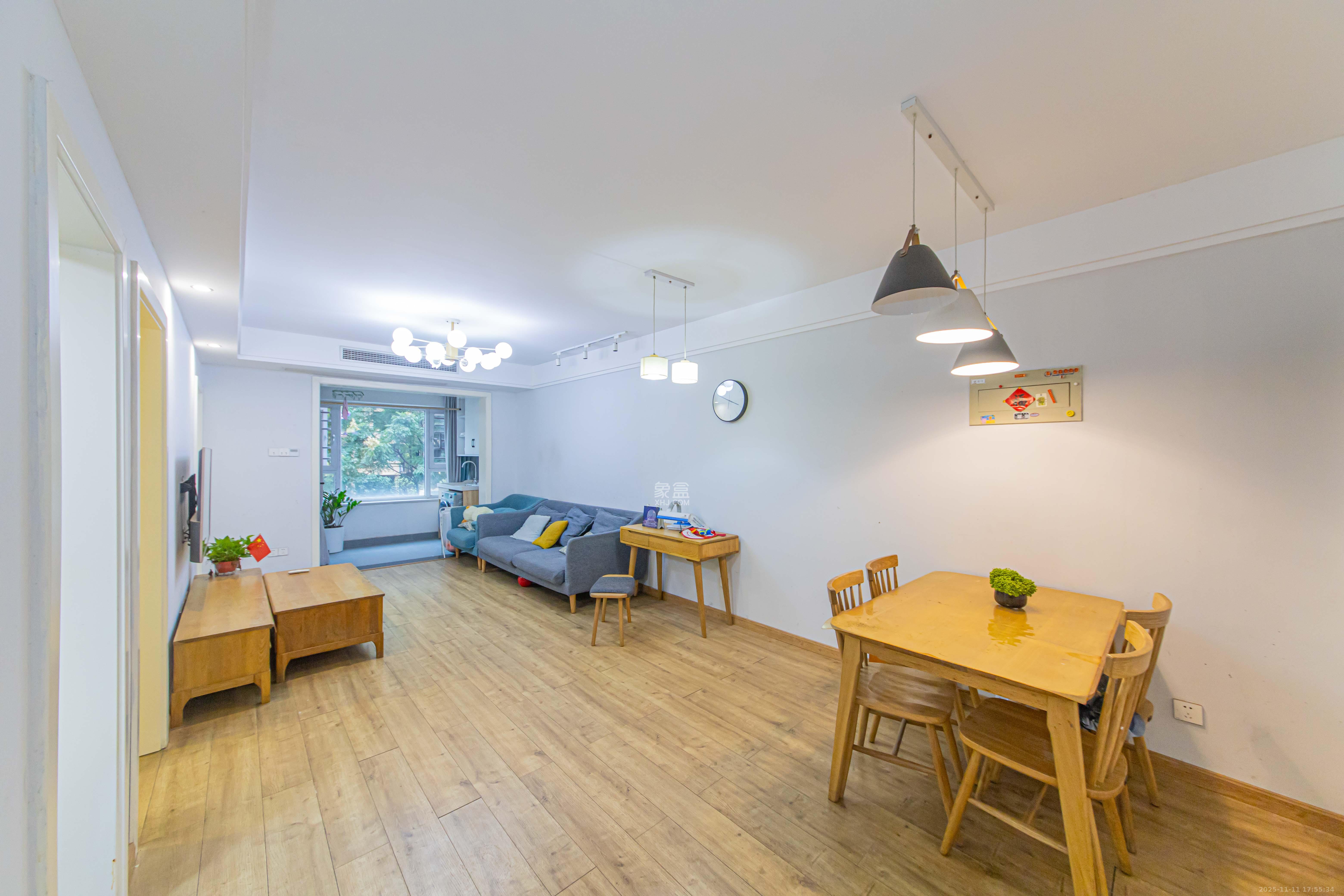 北辰中央公园C区 3室2厅1卫 2400.0元/月 北辰中央公园C区 3室2厅1卫 2400.0元/月室内图