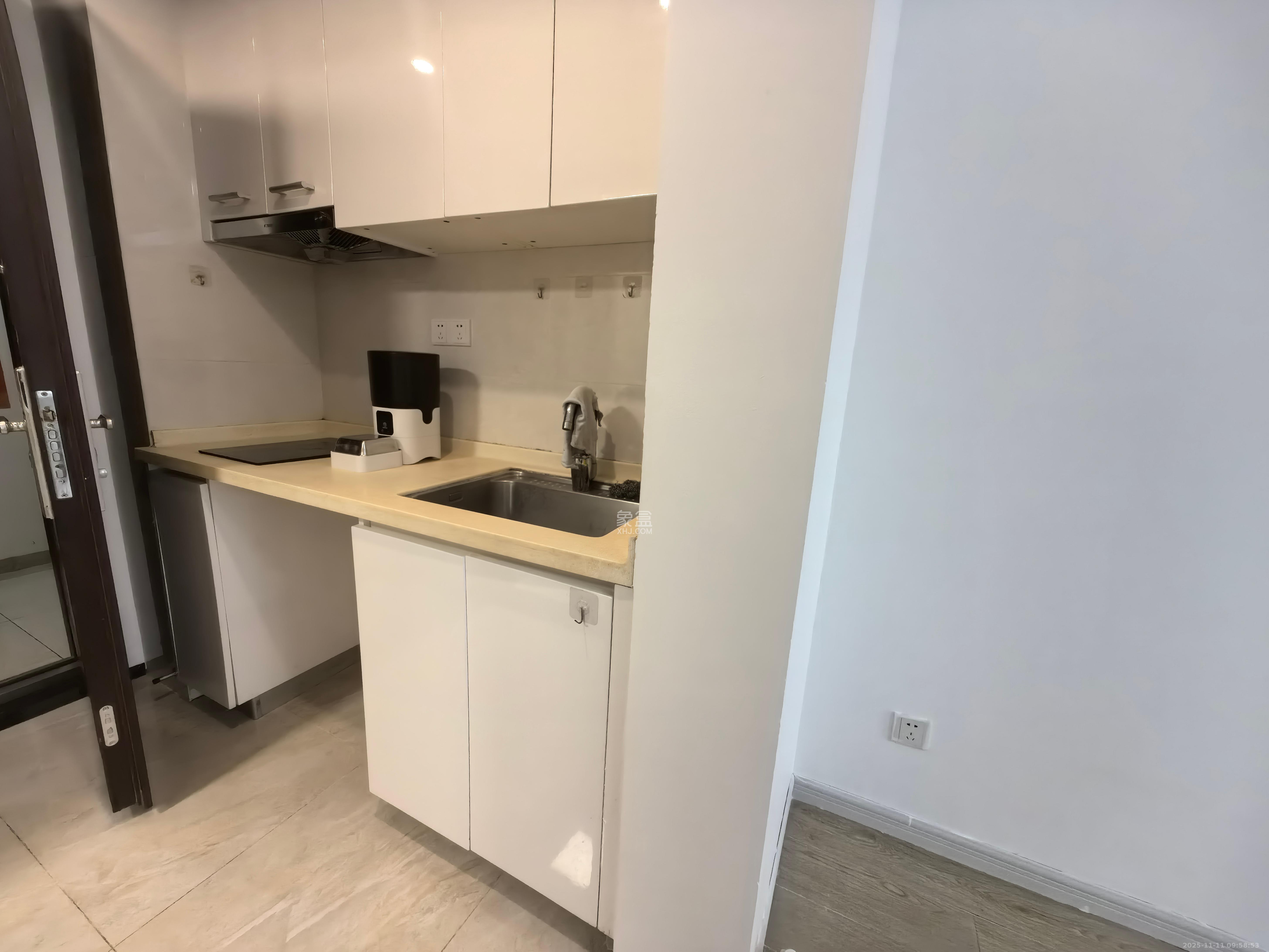 中海国际二期  1室1厅1卫    1000.0元/月室内图