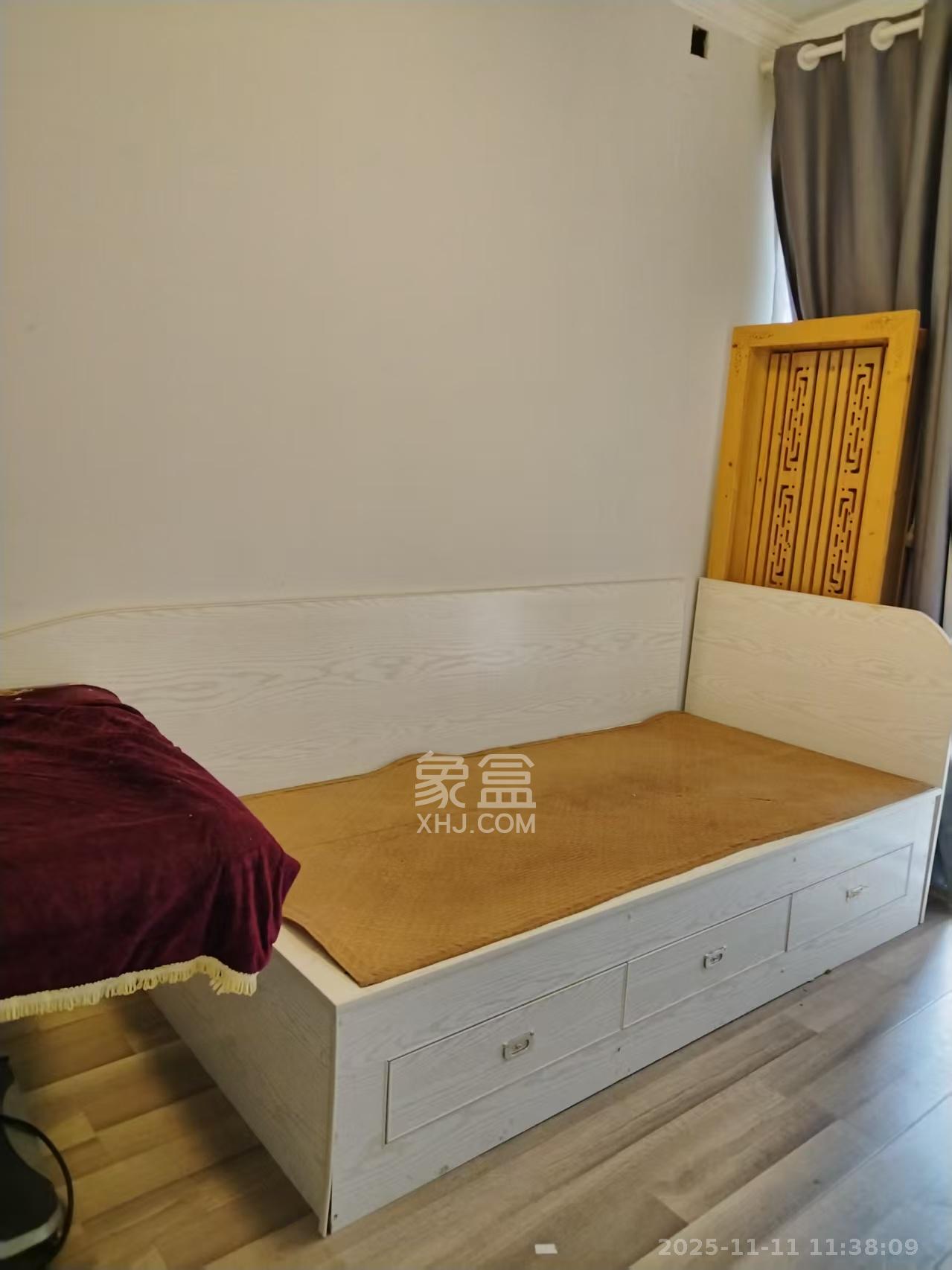 洋湖时代 3室2厅1卫 2100.0元/月 洋湖时代 3室2厅1卫 2100.0元/月室内图