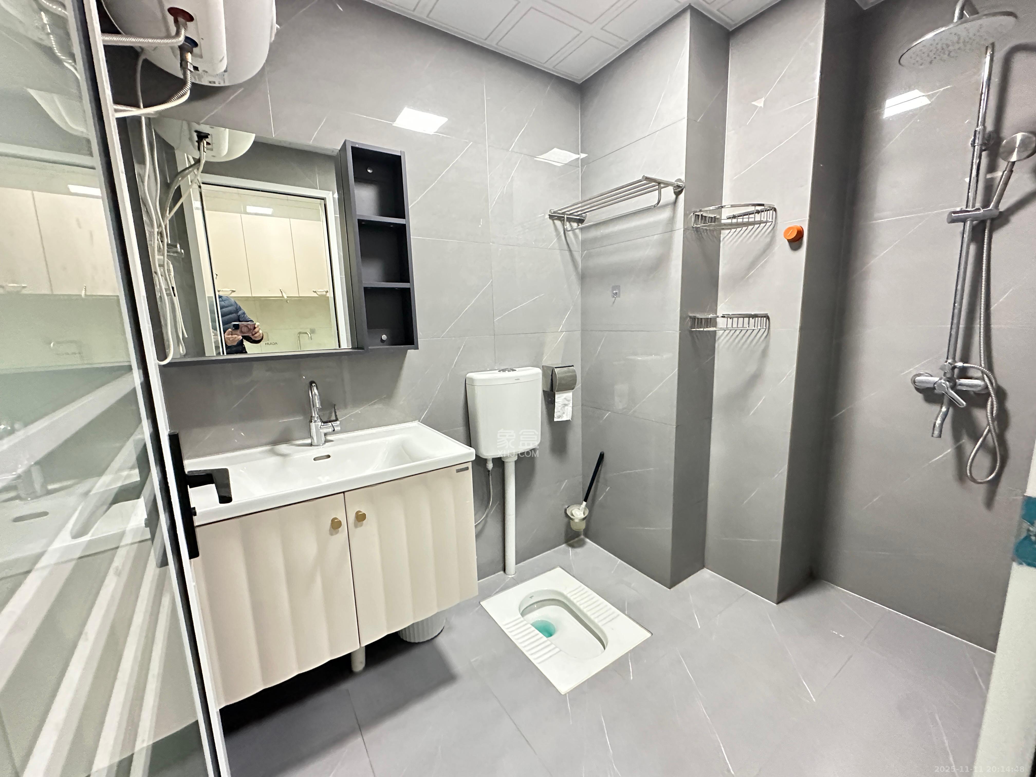 润和国际广场  1室0厅0卫    2000.0元/月室内图