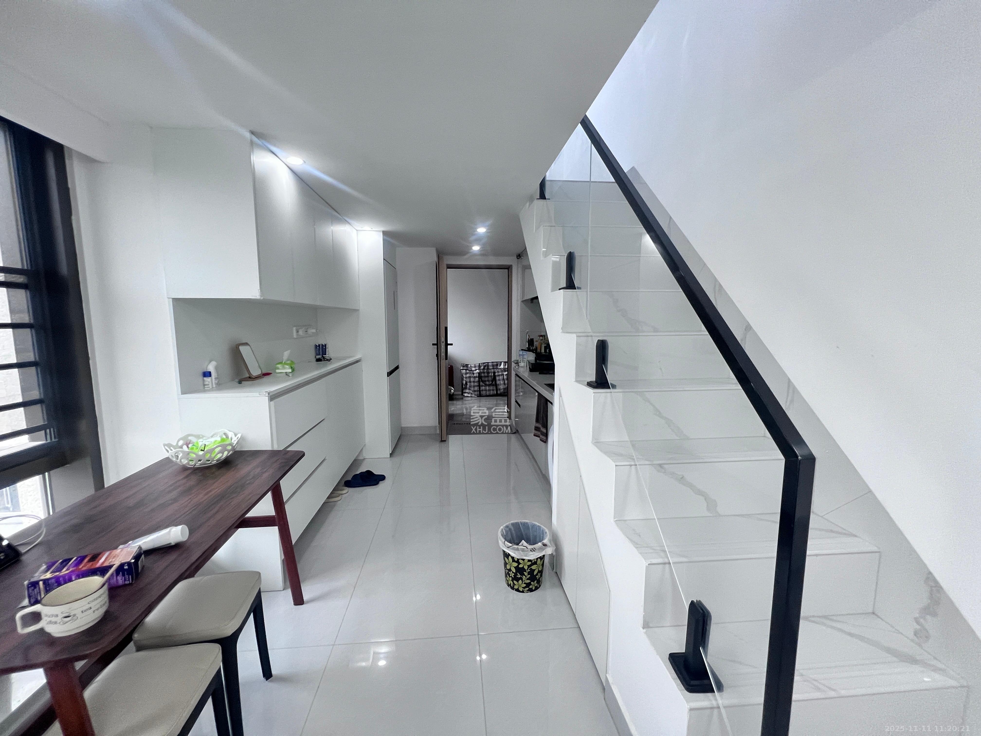 珠江花城好世界  1室1厅1卫    2300.0元/月室内图