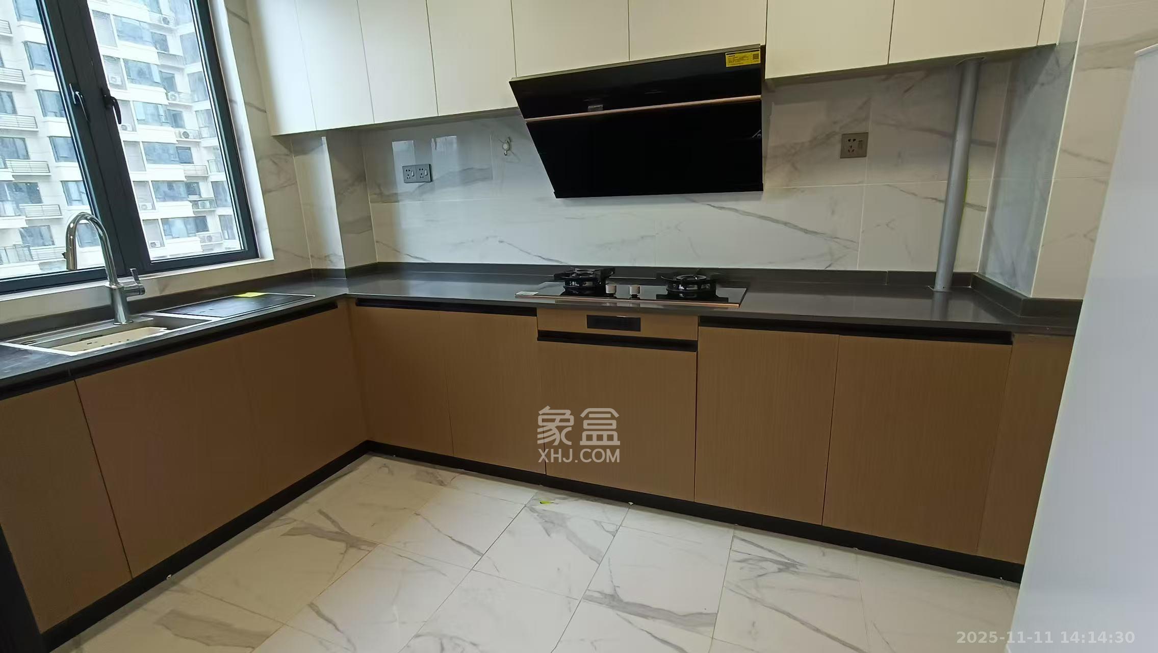 长房云西府一期 4室2厅2卫 3700.0元/月 长房云西府一期 4室2厅2卫 3700.0元/月室内图