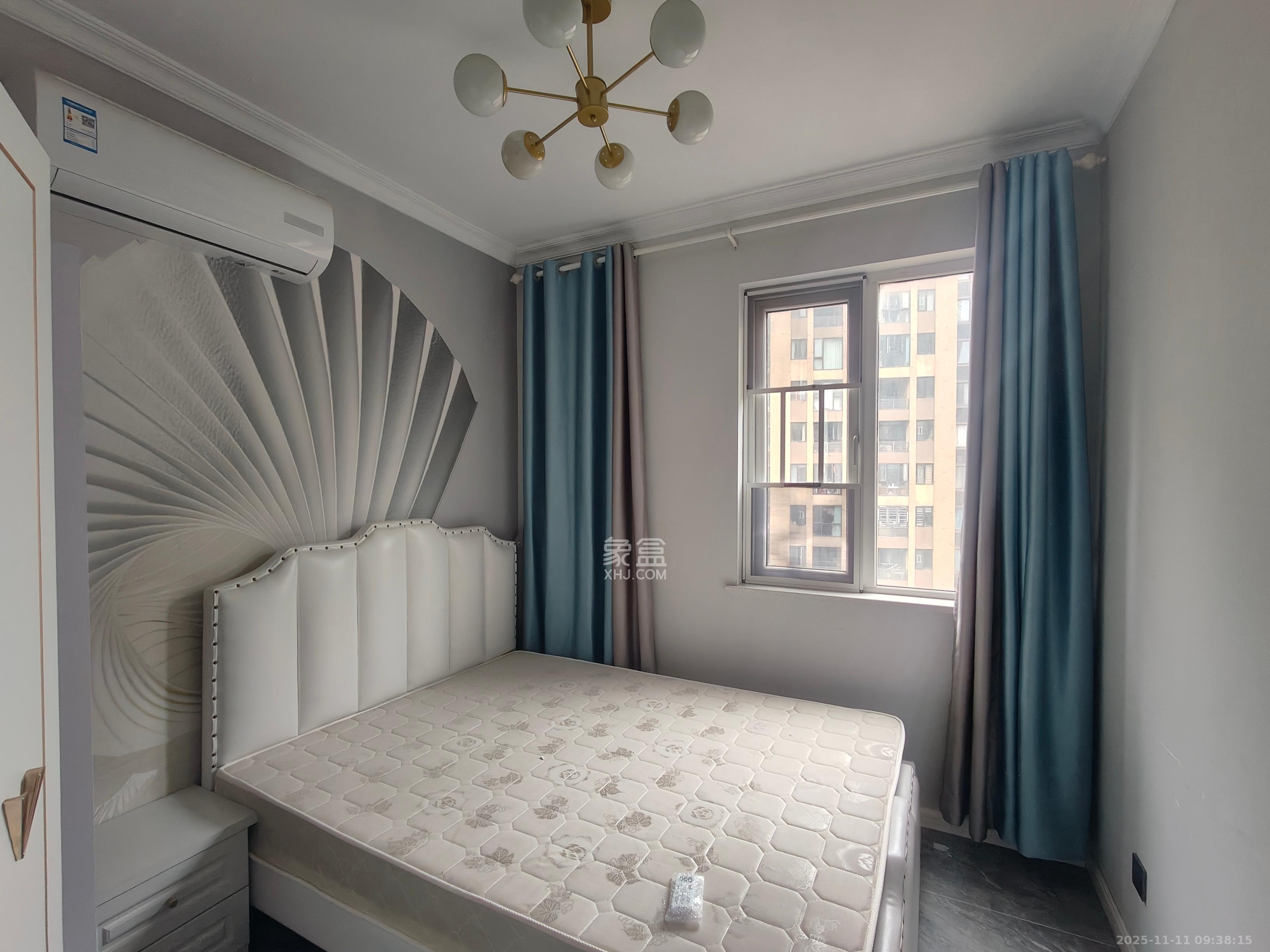 金地三千府（金地湖山樾、金地自在城）  3室2厅1卫    2000.0元/月室内图