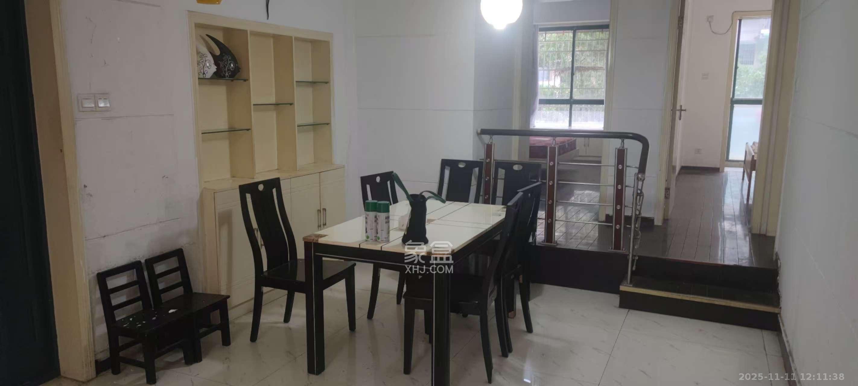 永宏佳园 3室2厅1卫 2600.0元/月 永宏佳园 3室2厅1卫 2600.0元/月室内图