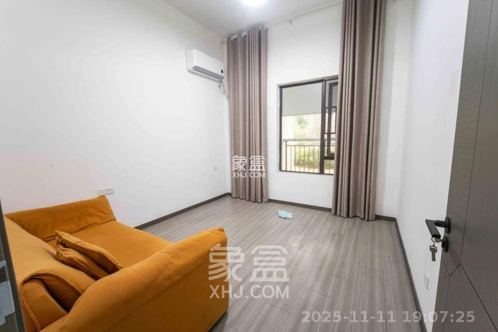 德奥悦东方  4室2厅2卫    4000.0元/月室内图