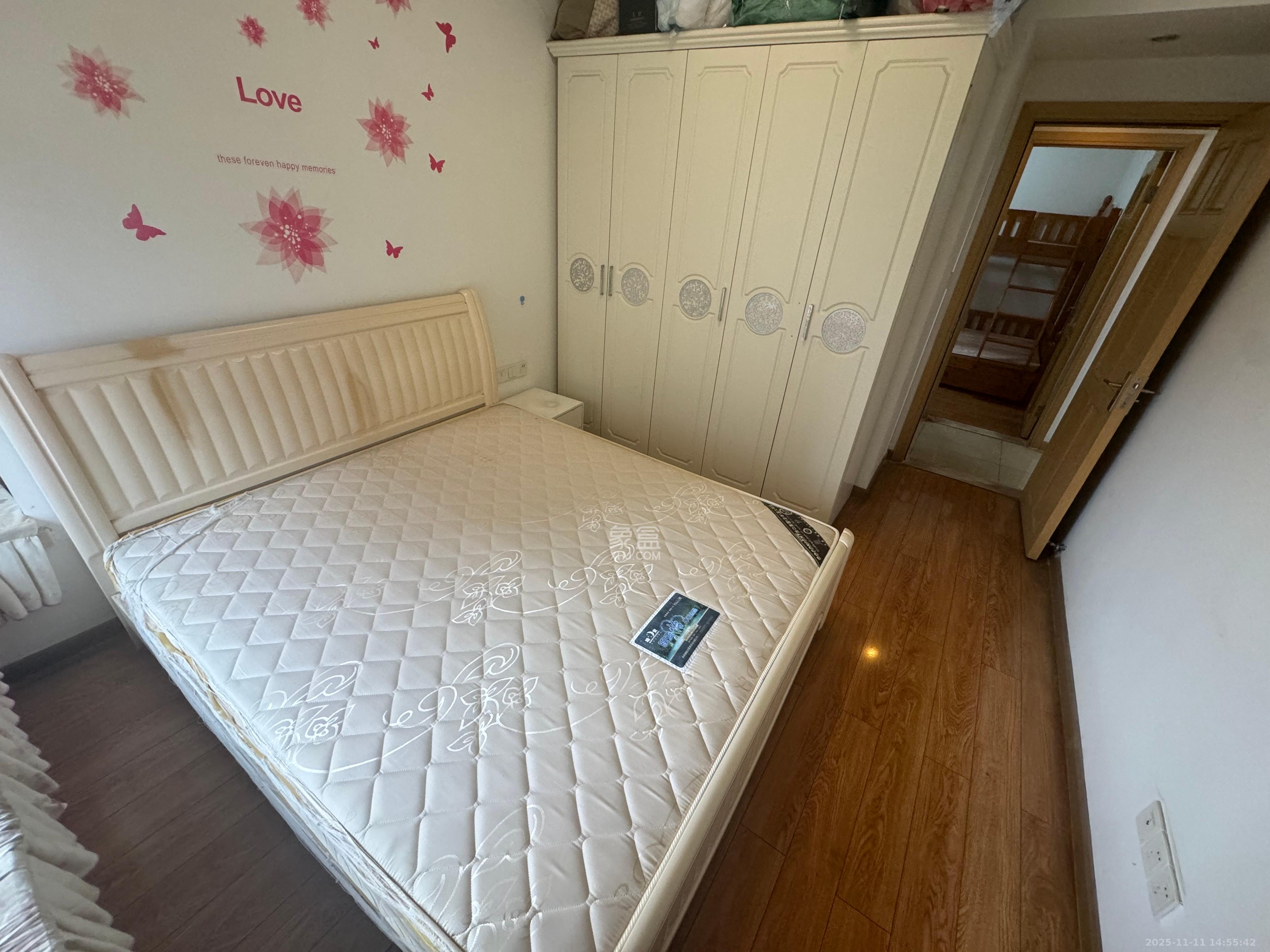 珠江花城三期锦鲤 2室2厅1卫 2000.0元/月 珠江花城三期锦鲤 2室2厅1卫 2000.0元/月室内图