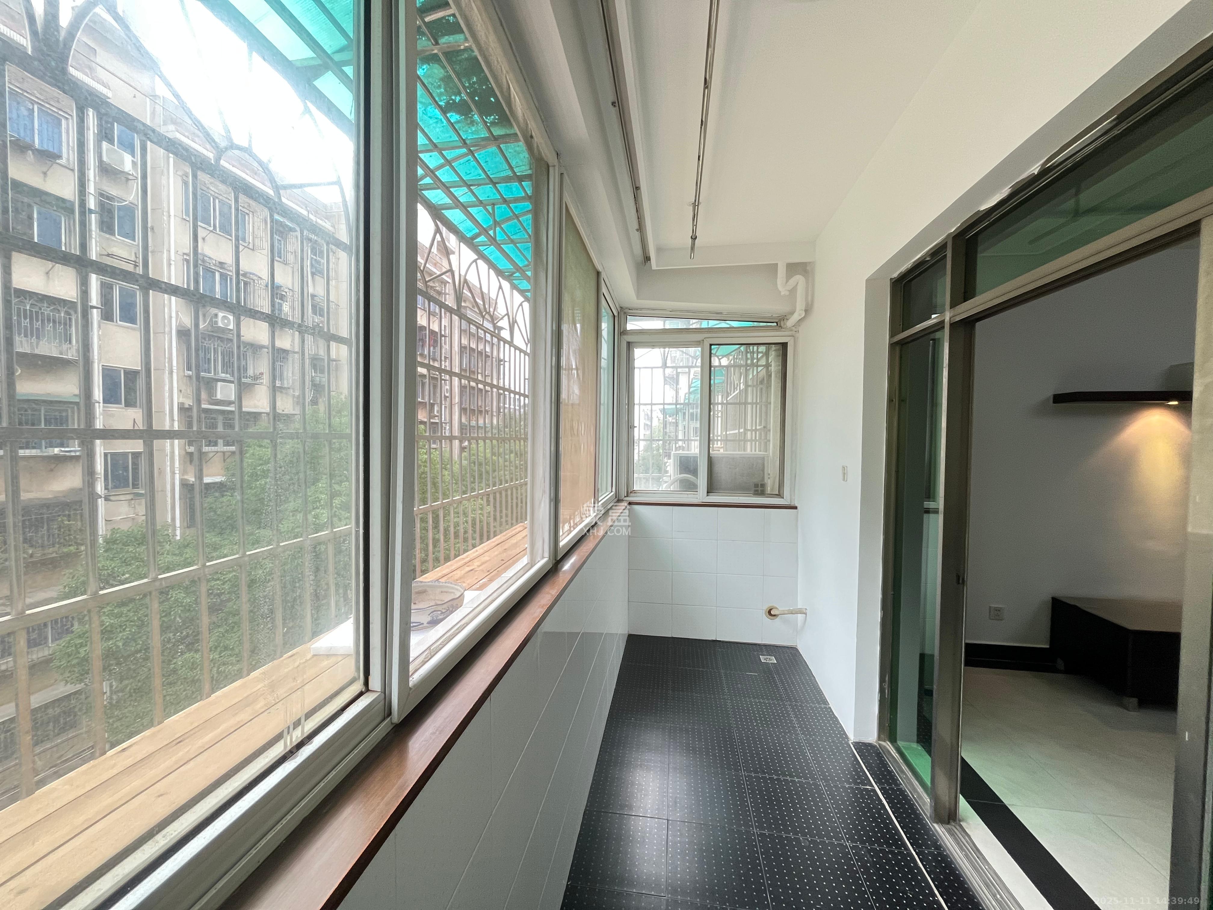 长沙市邮政宿舍(古汉邮局宿舍) 4室2厅2卫 2700.0元/月 长沙市邮政宿舍(古汉邮局宿舍) 4室2厅2卫 2700.0元/月室内图