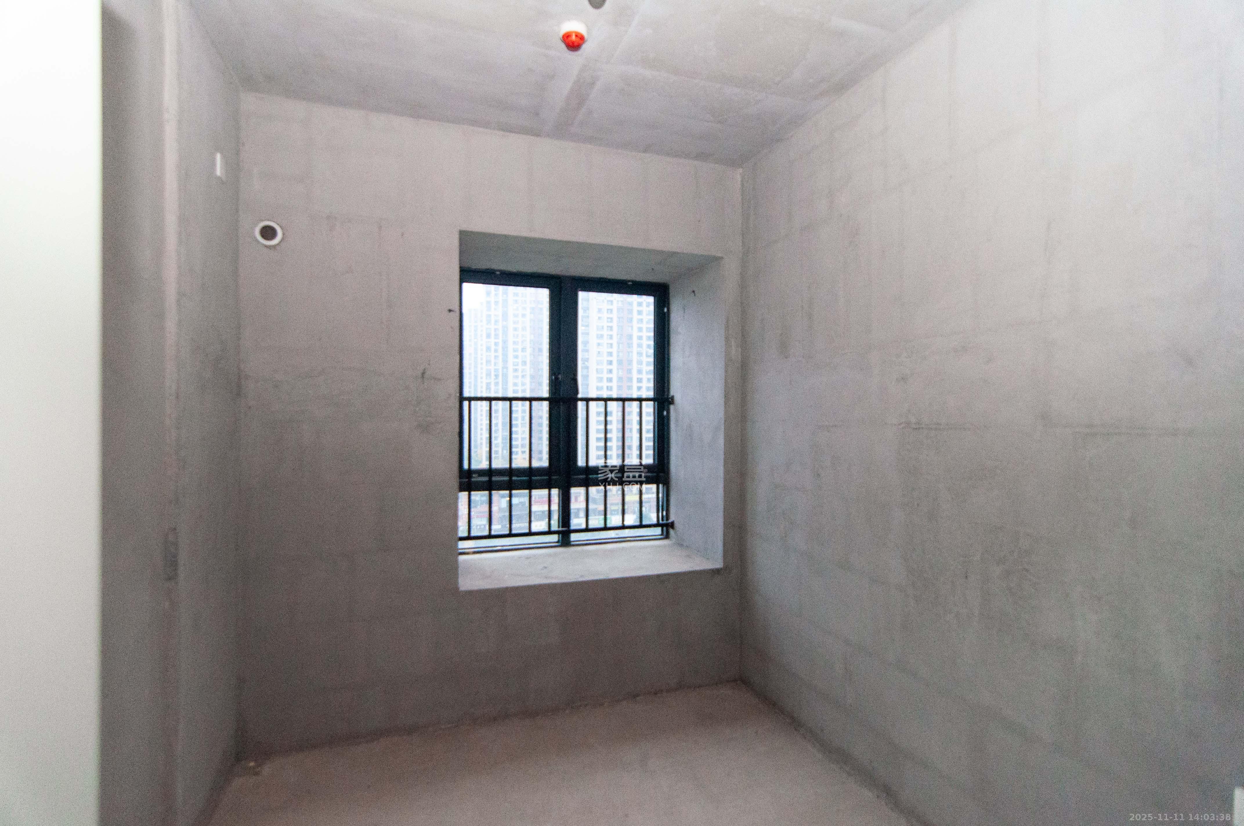 中建梅溪湖中心 4室2厅2卫 180.0万 中建梅溪湖中心 4室2厅2卫 180.0万其他