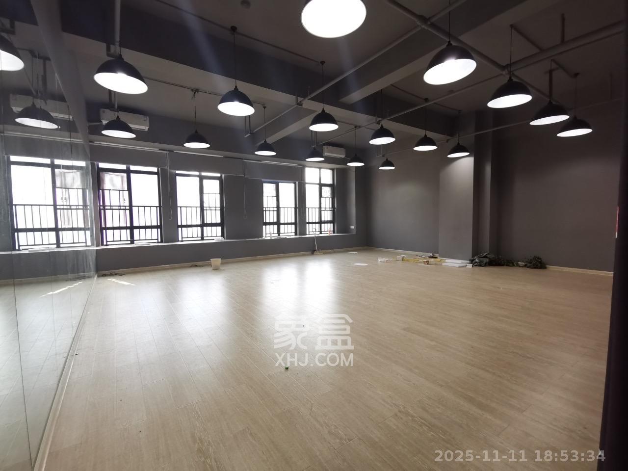 荣悦台  1室1厅1卫    2200.0元/月室内图