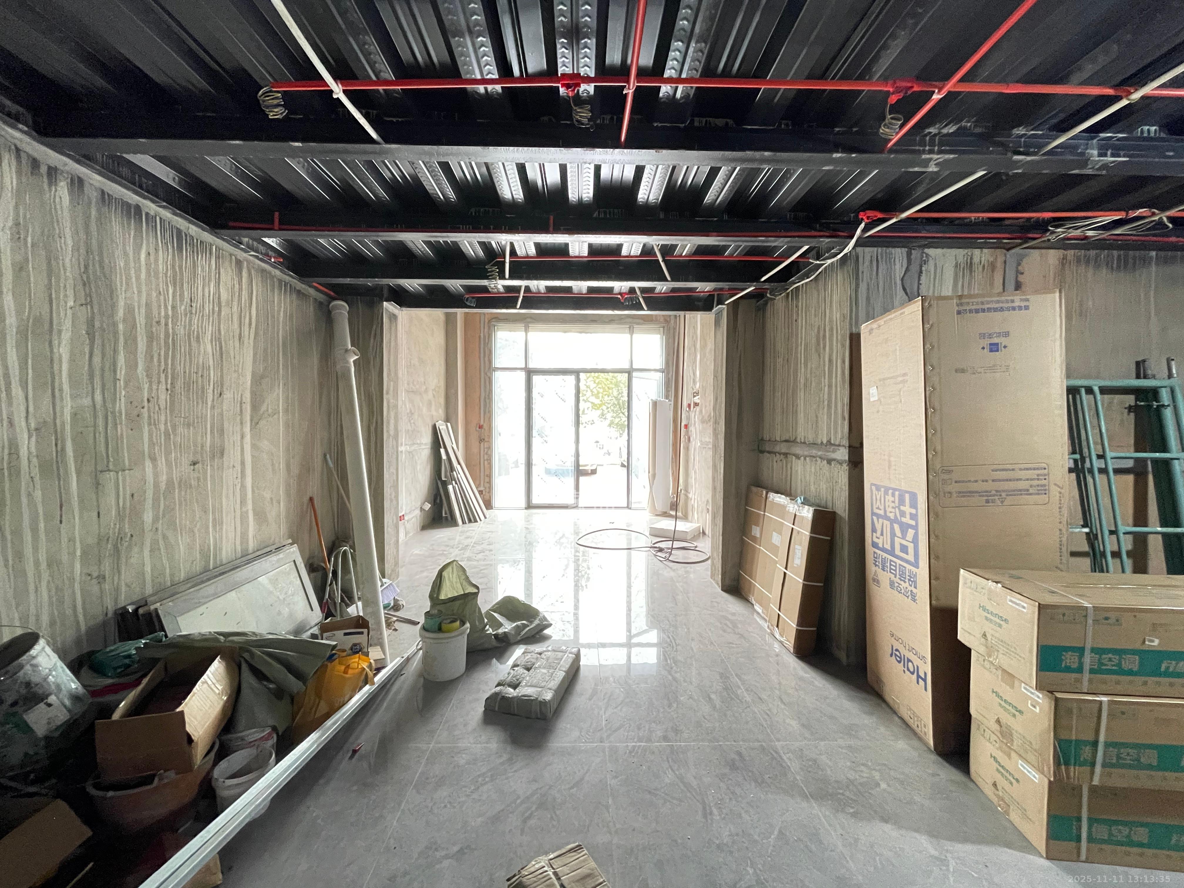 恒大名都   224.0㎡      6000.0元/月室内图