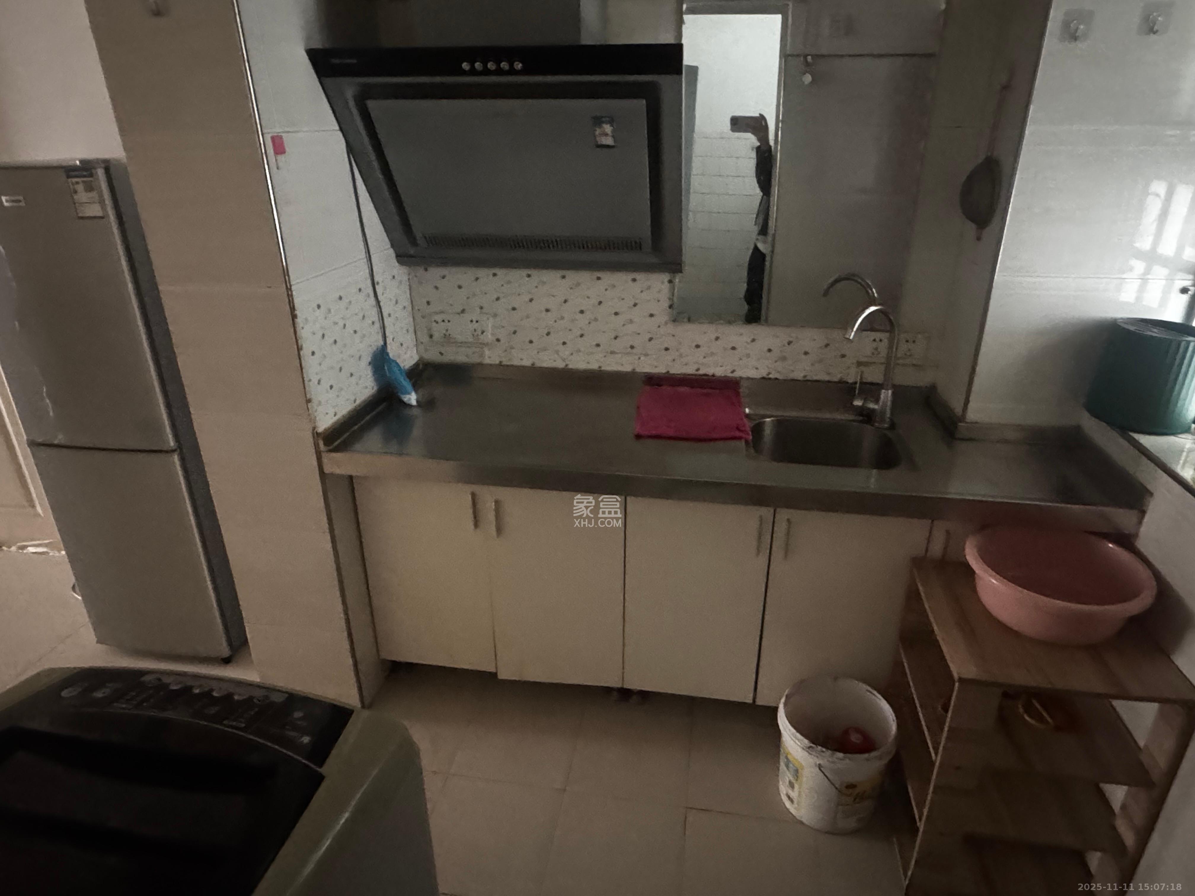 湘仪家园  1室1厅1卫    1000.0元/月室内图