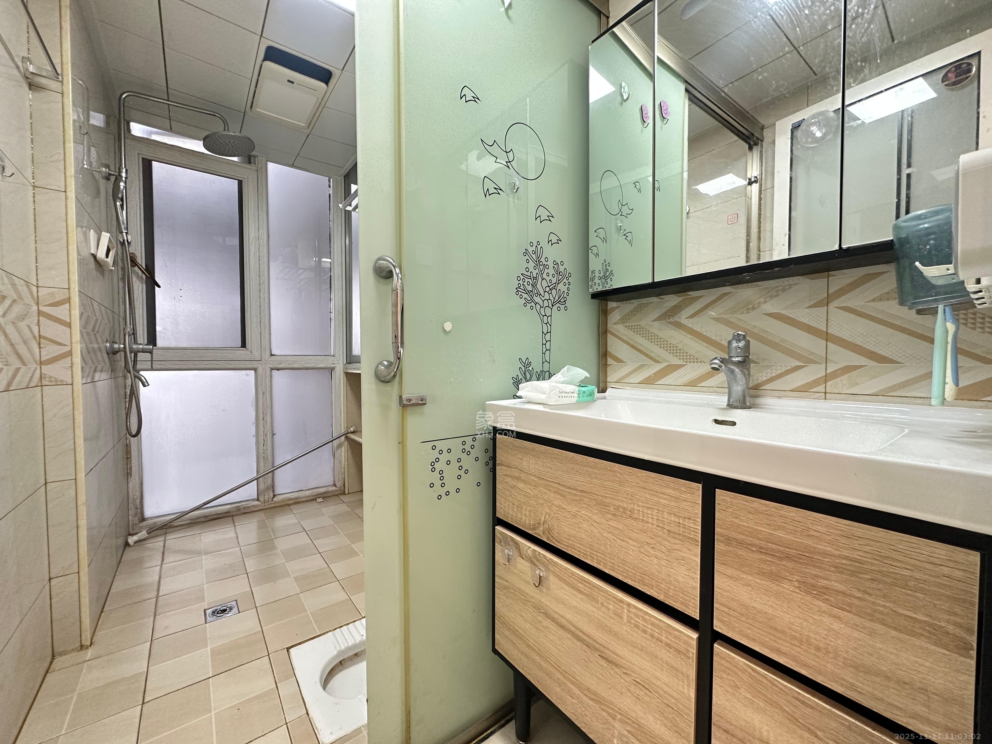 金鹰玖珑山 1室0厅0卫 2200.0元/月 金鹰玖珑山 1室0厅0卫 2200.0元/月室内图