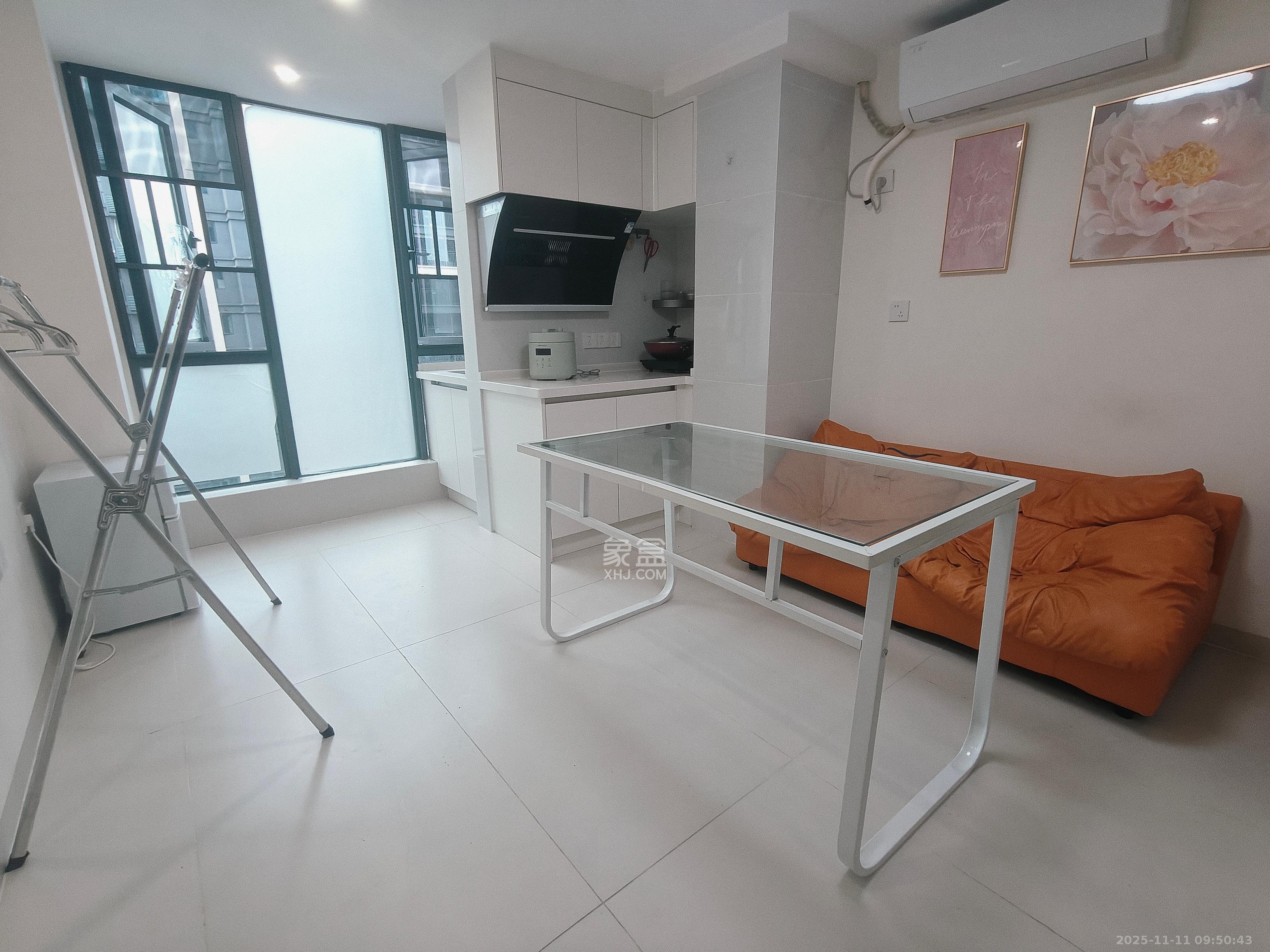 卓越伊景苑 1室0厅0卫 1650.0元/月 卓越伊景苑 1室0厅0卫 1650.0元/月室内图