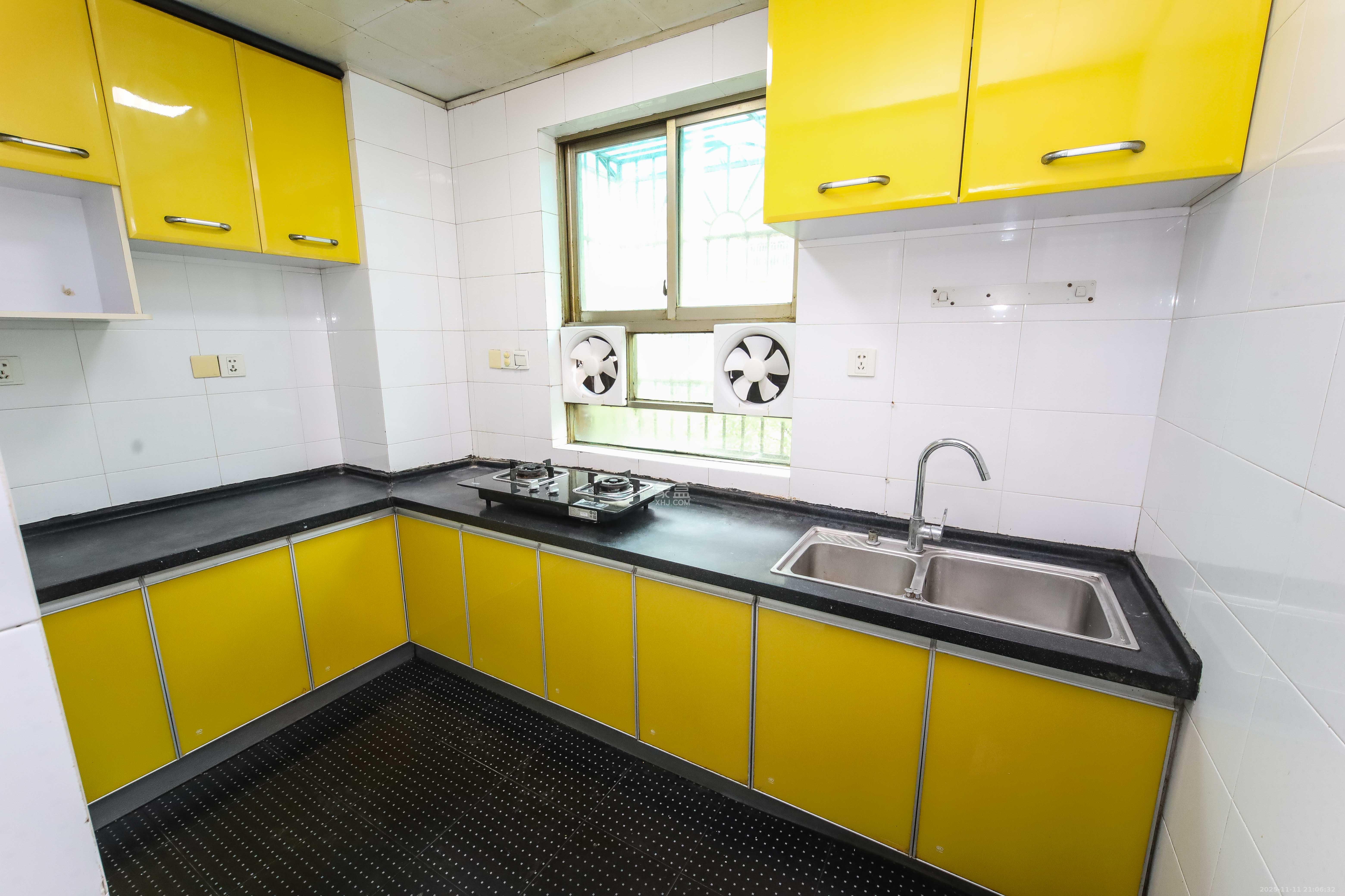 长沙市邮政宿舍（古汉邮局宿舍）  4室2厅2卫    92.8万厨房