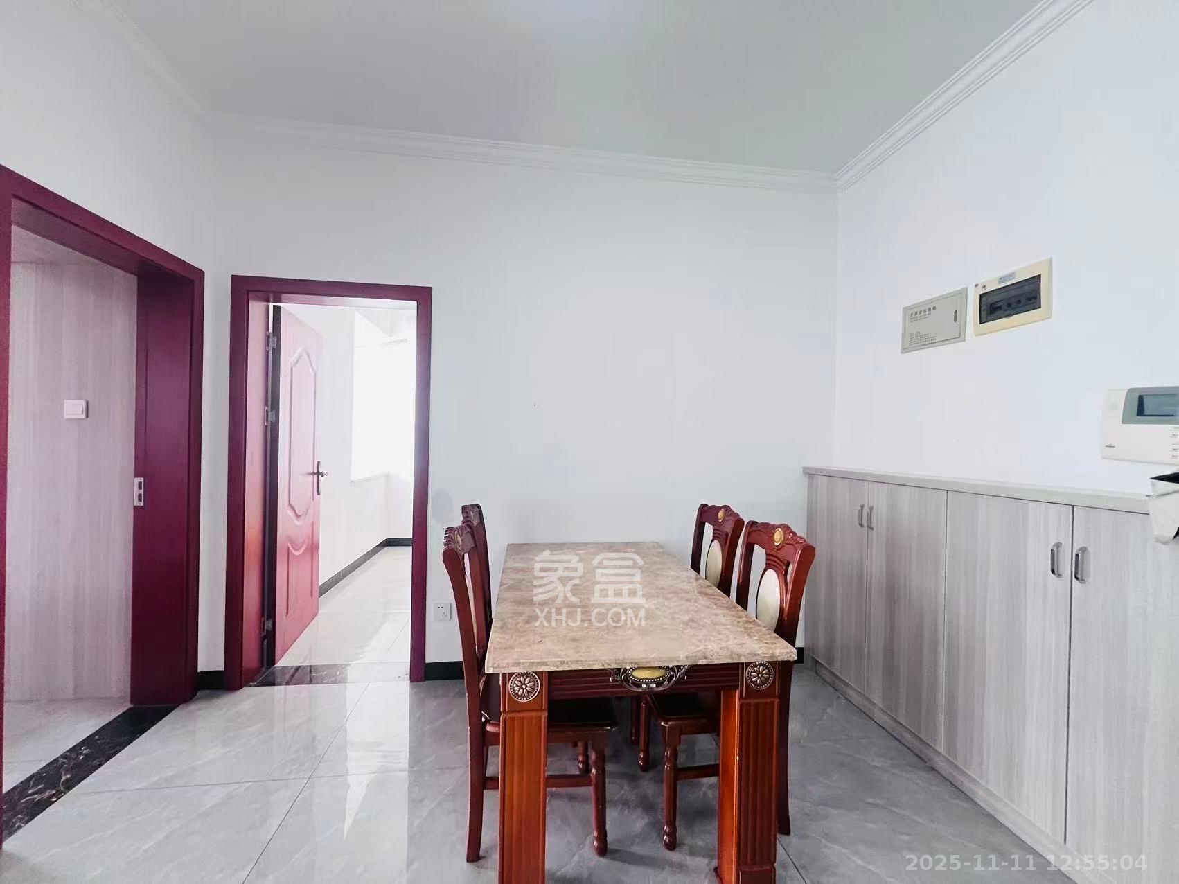 洋湖景园 2室2厅1卫 2100.0元/月 洋湖景园 2室2厅1卫 2100.0元/月室内图