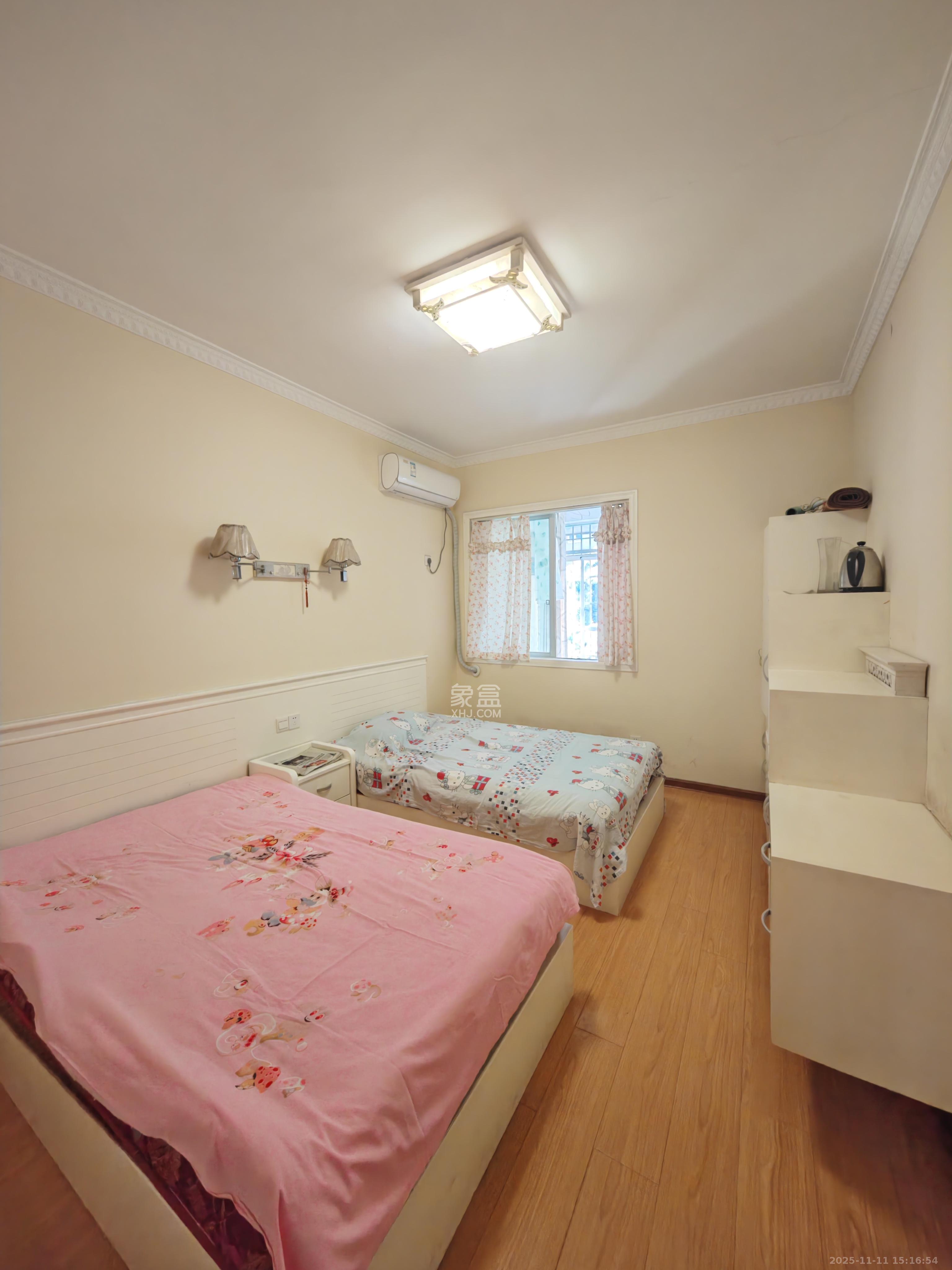 四季星城 3室2厅2卫 1900.0元/月 四季星城 3室2厅2卫 1900.0元/月室内图