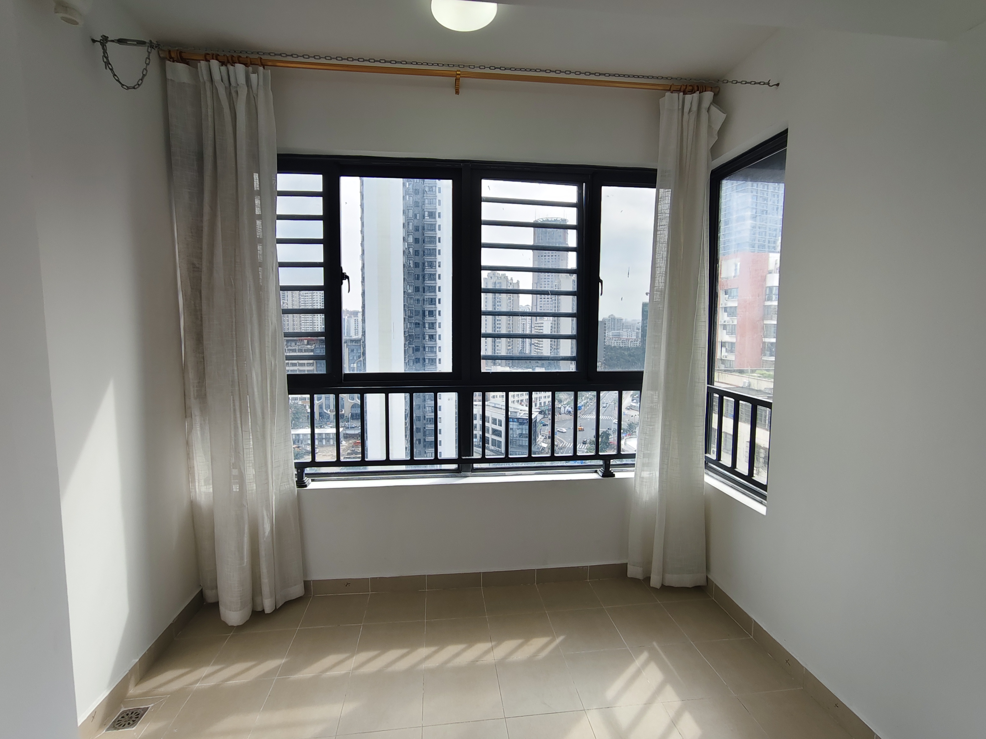 中交.博巷雅苑  3室2厅1卫    2400.0元/月室内图