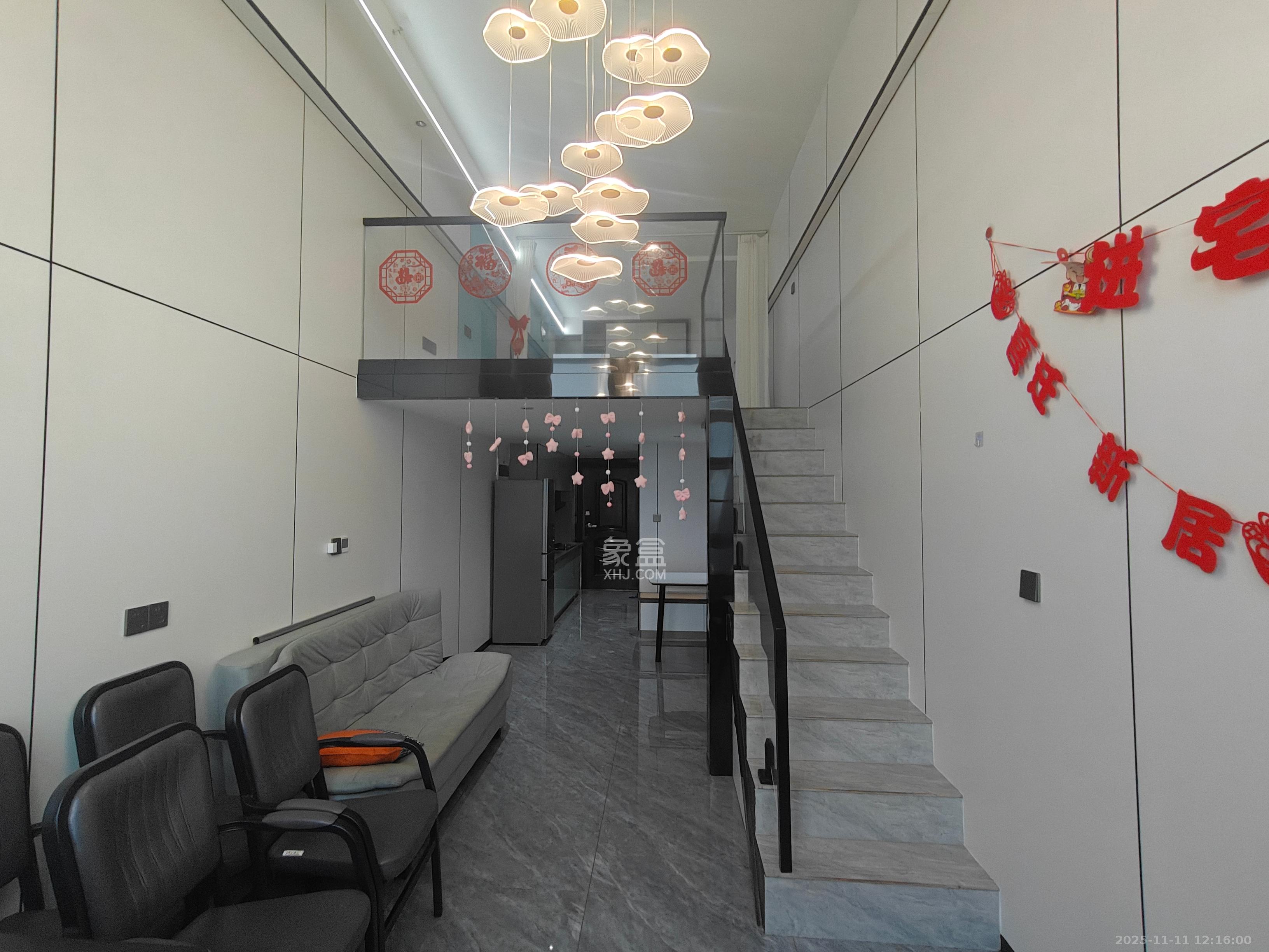 正荣财富中心  1室1厅1卫    1500.0元/月室内图