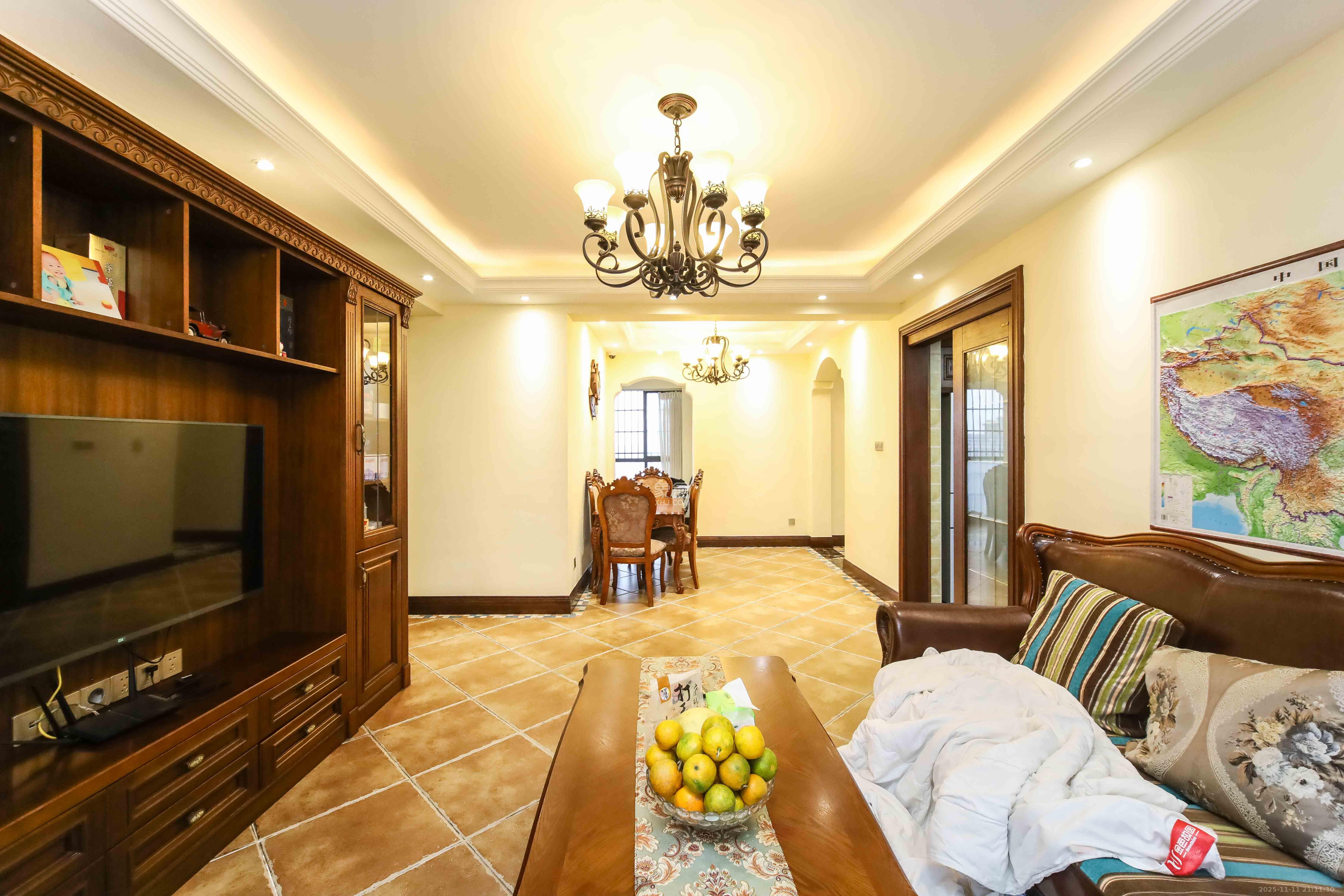 百纳广场（百纳公寓）  3室2厅2卫    126.0万