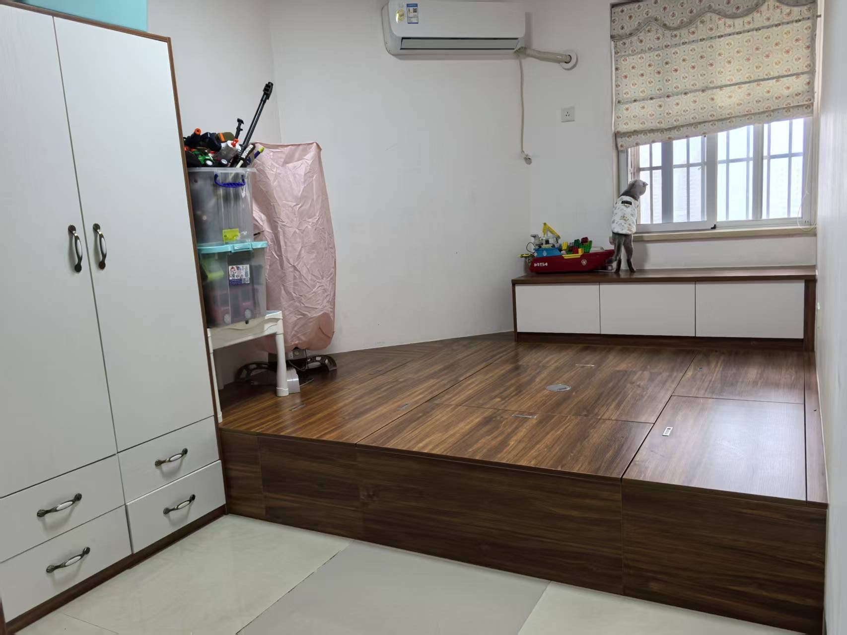 金域湾畔 4室2厅2卫 160.0万 金域湾畔 4室2厅2卫 160.0万客厅