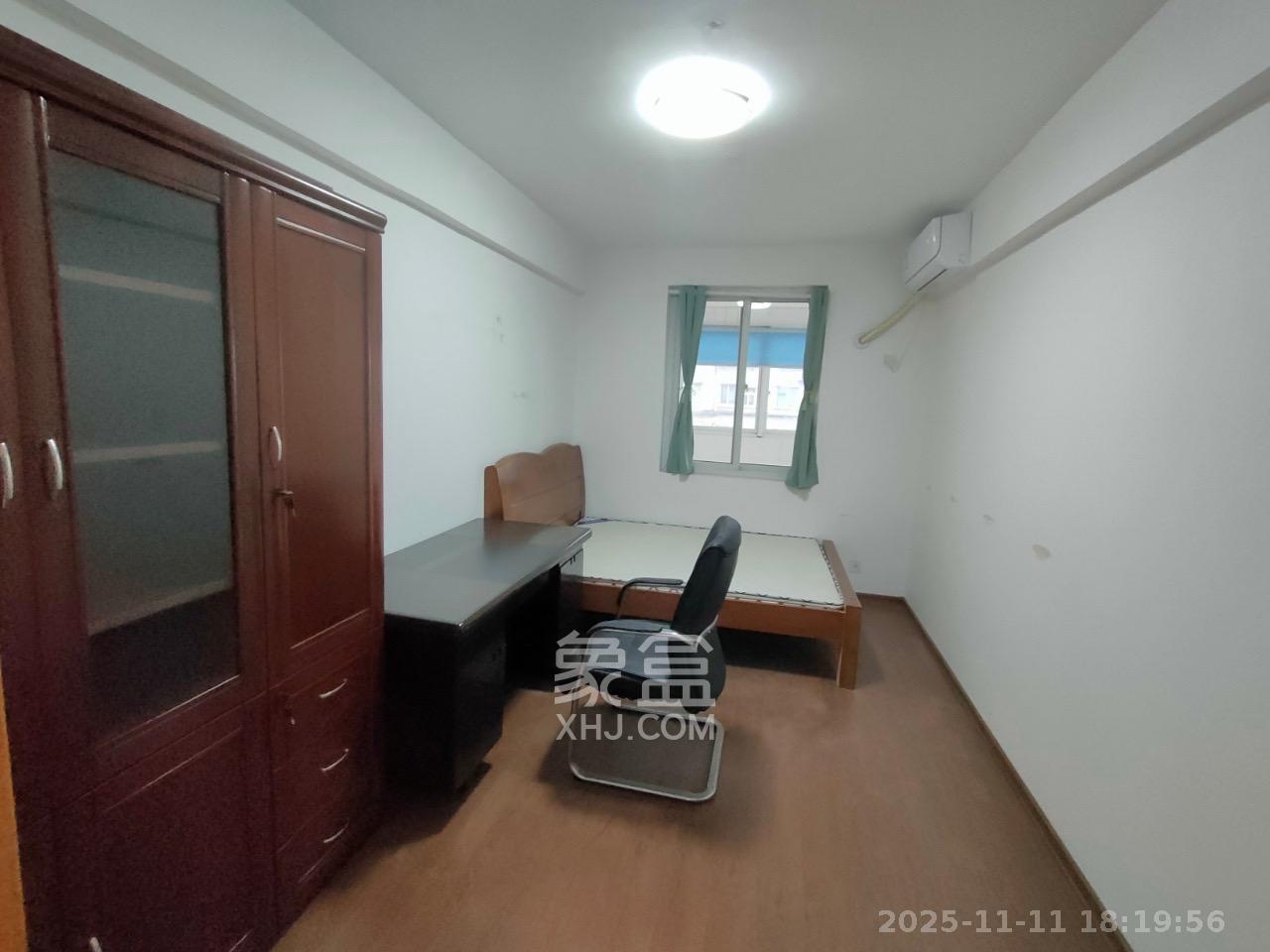 海利科院佳园  3室2厅1卫    2600.0元/月室内图