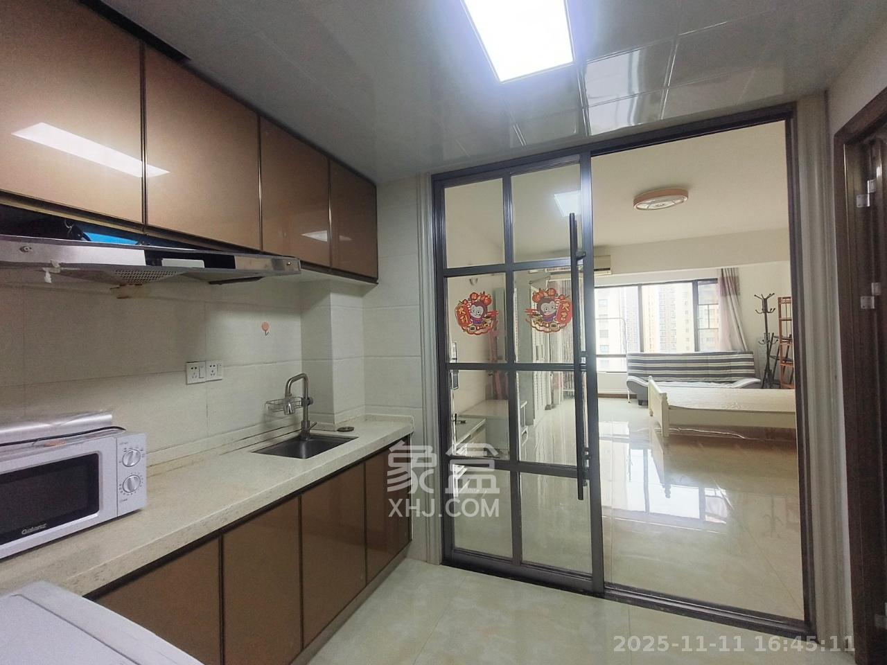 和庄  1室1厅1卫    1600.0元/月室内图